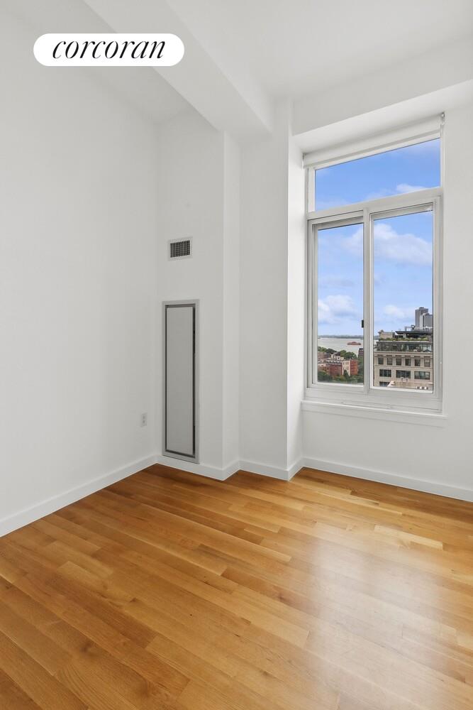 #7 photo, Brooklyn, ব্রুকলিন DUMBO , NY 11201