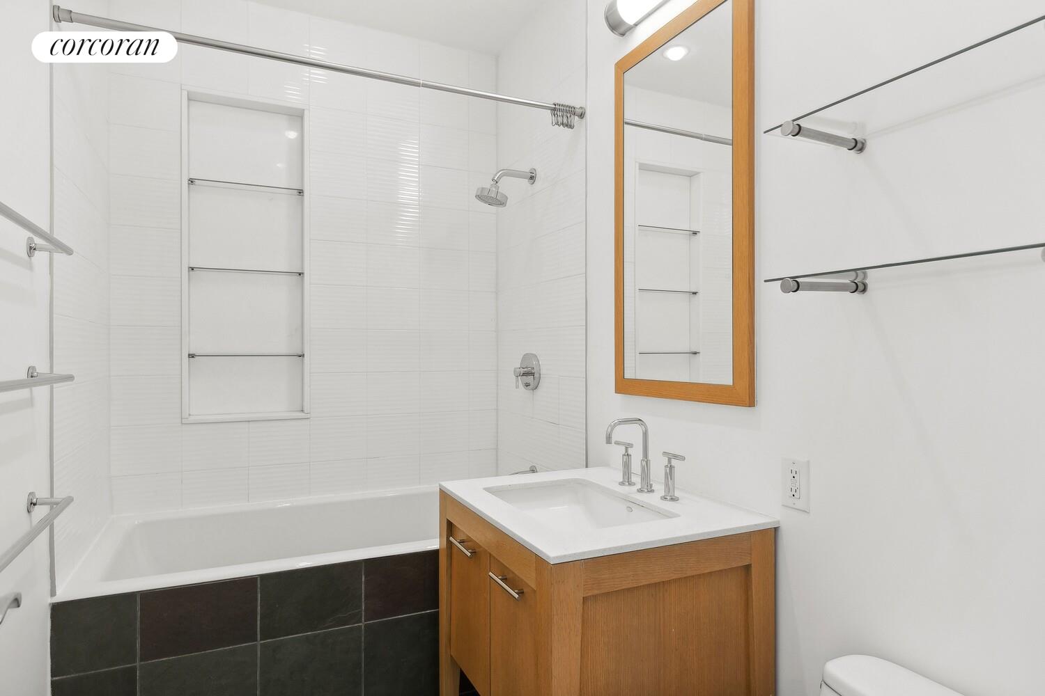 #8 photo, Brooklyn, ব্রুকলিন DUMBO , NY 11201