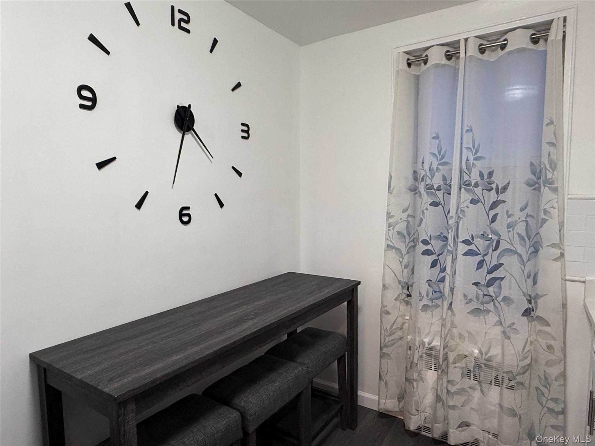 #14 photo, 530 Dubois Avenue, নাসাউ কাউন্টি Valley Stream , NY 11581