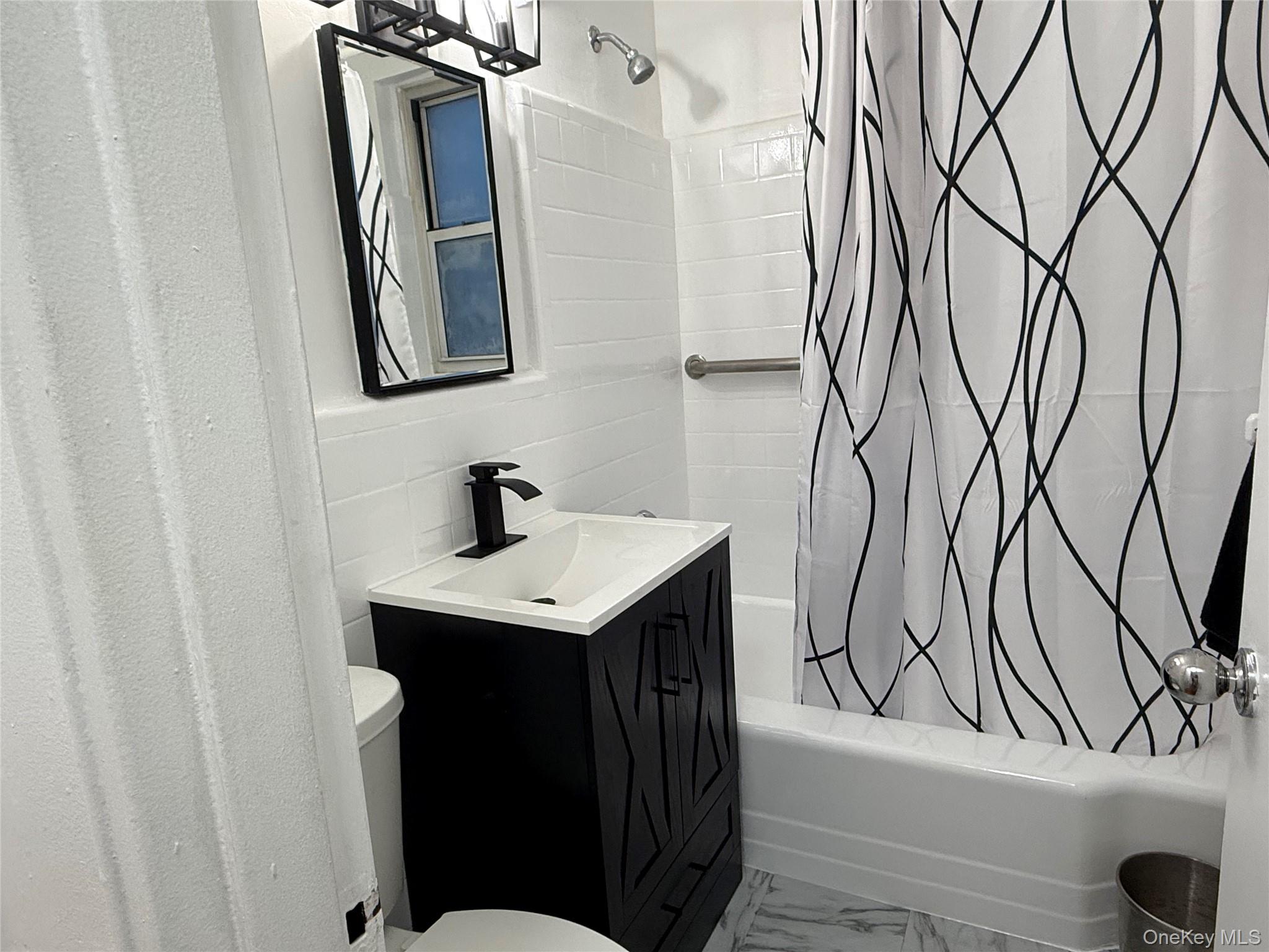 #15 photo, 530 Dubois Avenue, নাসাউ কাউন্টি Valley Stream , NY 11581