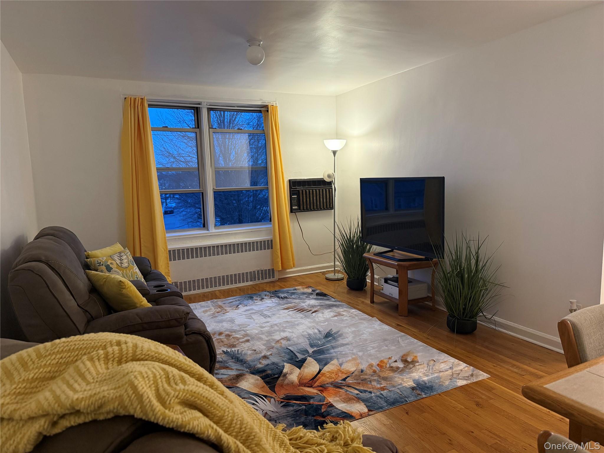 #8 photo, 530 Dubois Avenue, নাসাউ কাউন্টি Valley Stream , NY 11581