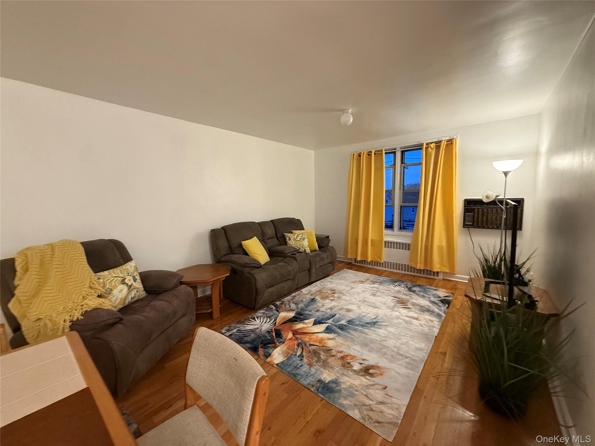 #9 photo, 530 Dubois Avenue, নাসাউ কাউন্টি Valley Stream , NY 11581