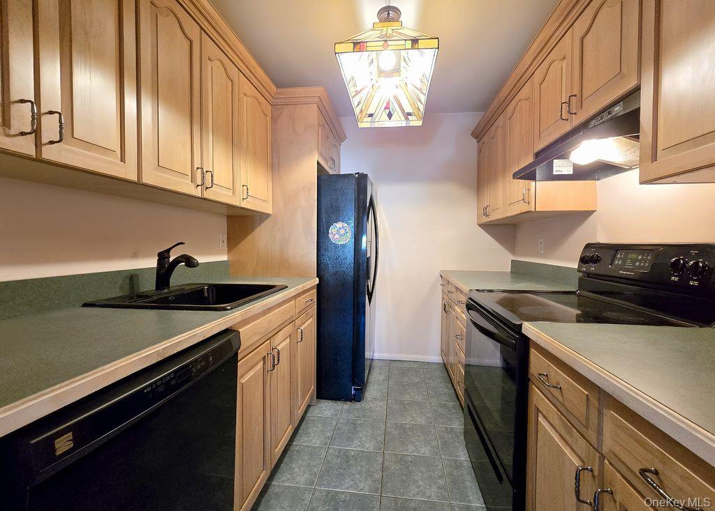 #5 photo, 79 Birchwood Road, Саффолк ‖ Coram , NY 11727