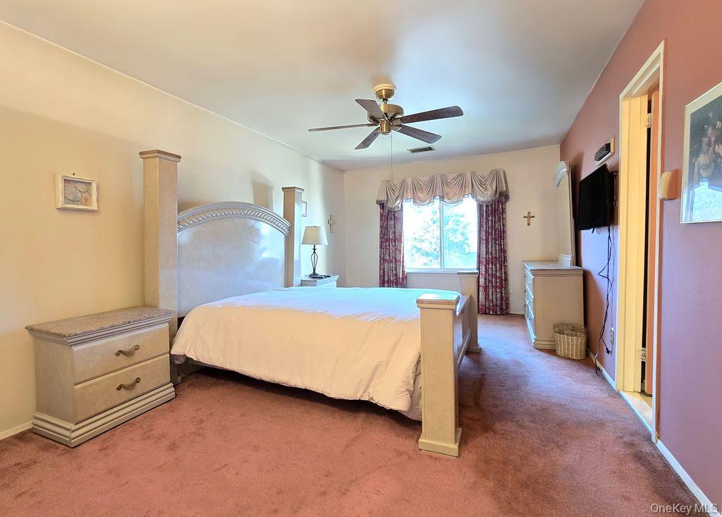 #8 photo, 79 Birchwood Road, Саффолк ‖ Coram , NY 11727