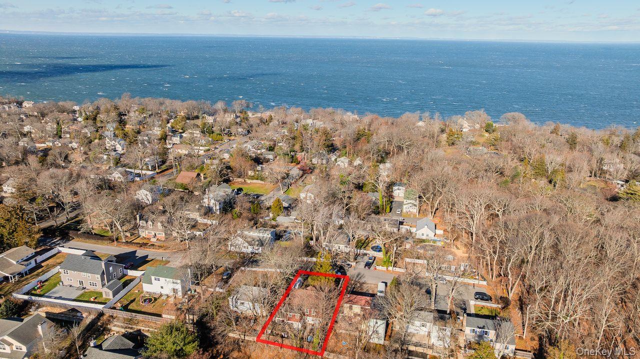 #10 photo, 50 Poseidon Road, Rocky Point , NY 11778