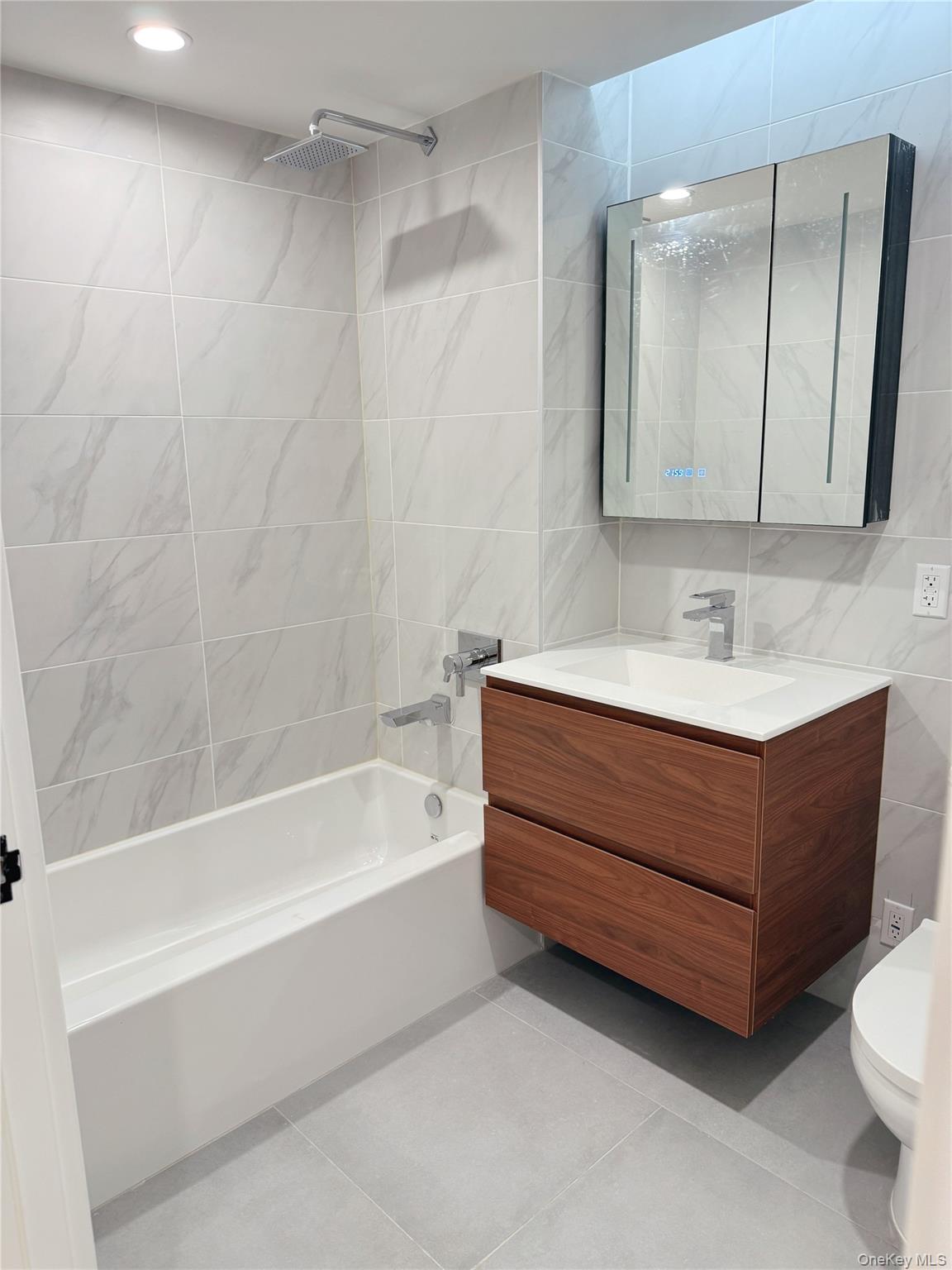 #4 photo, 144-49 Northern blvd, Flushing , NY 11354