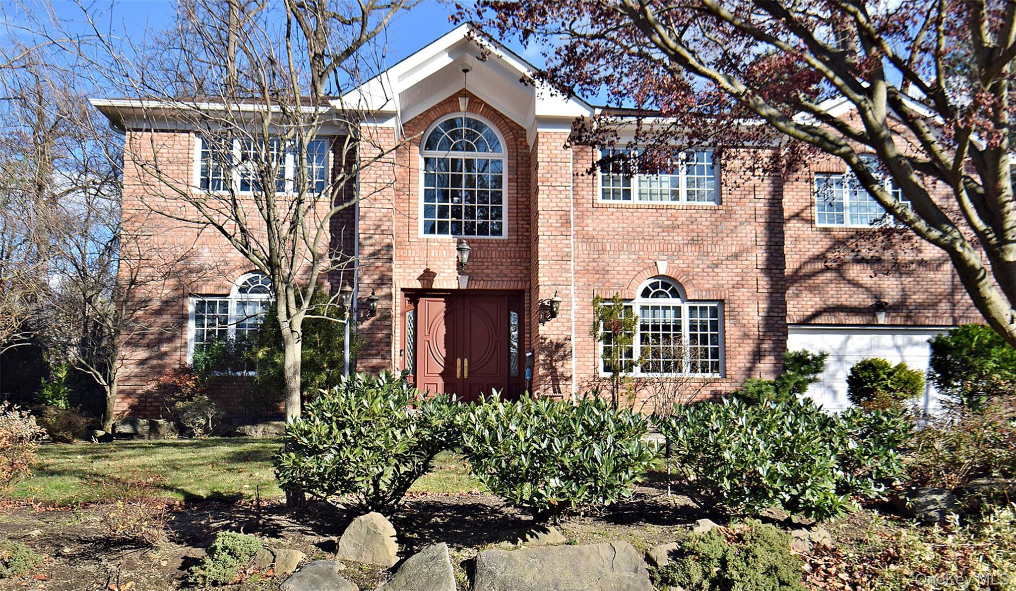 #1 photo, 35 Meadow Woods Road, 长岛 大颈 Great Neck , NY 11020