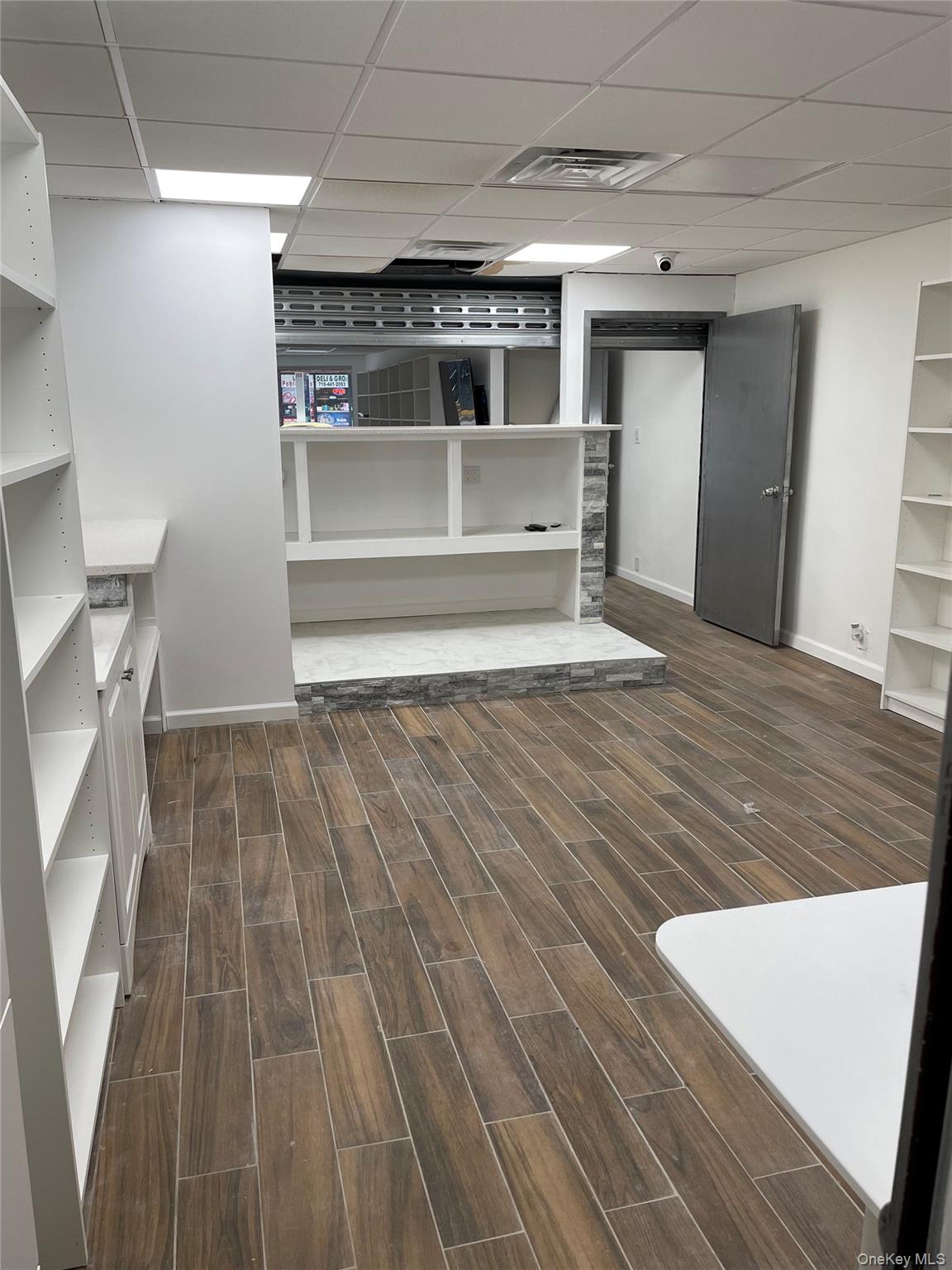 #3 photo, 104-06 Jamaica Avenue, कुईंस Richmond Hill , NY 11418