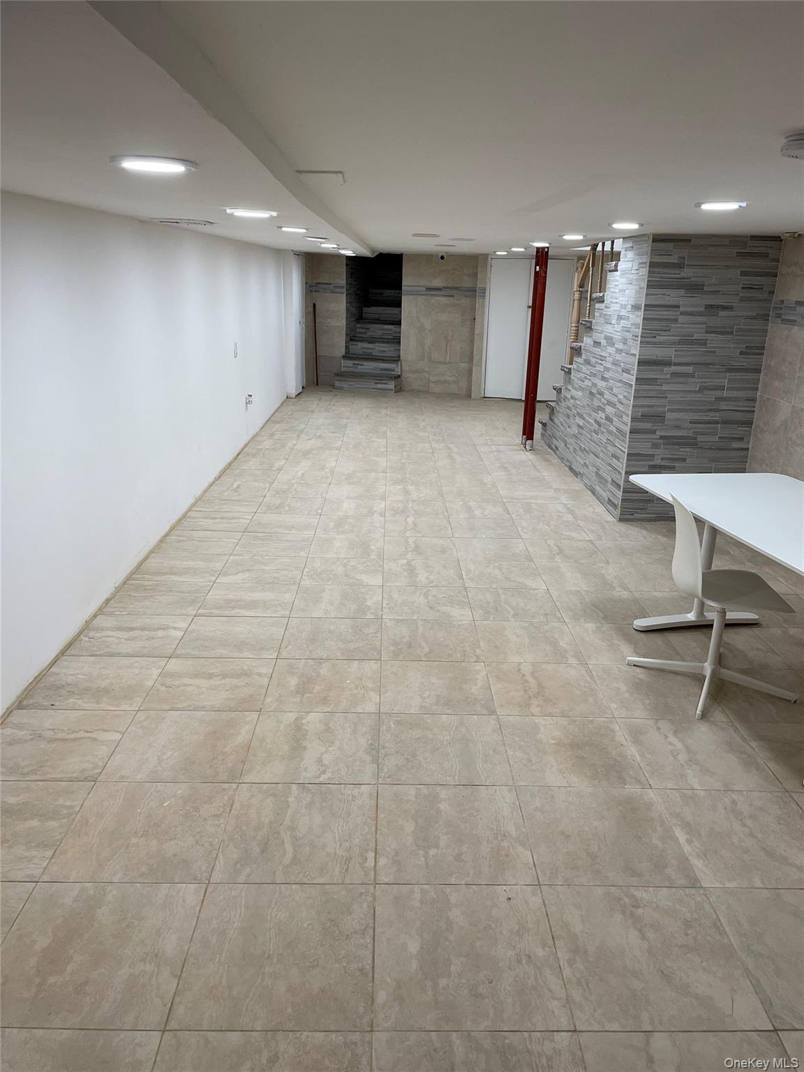 #6 photo, 104-06 Jamaica Avenue, कुईंस Richmond Hill , NY 11418