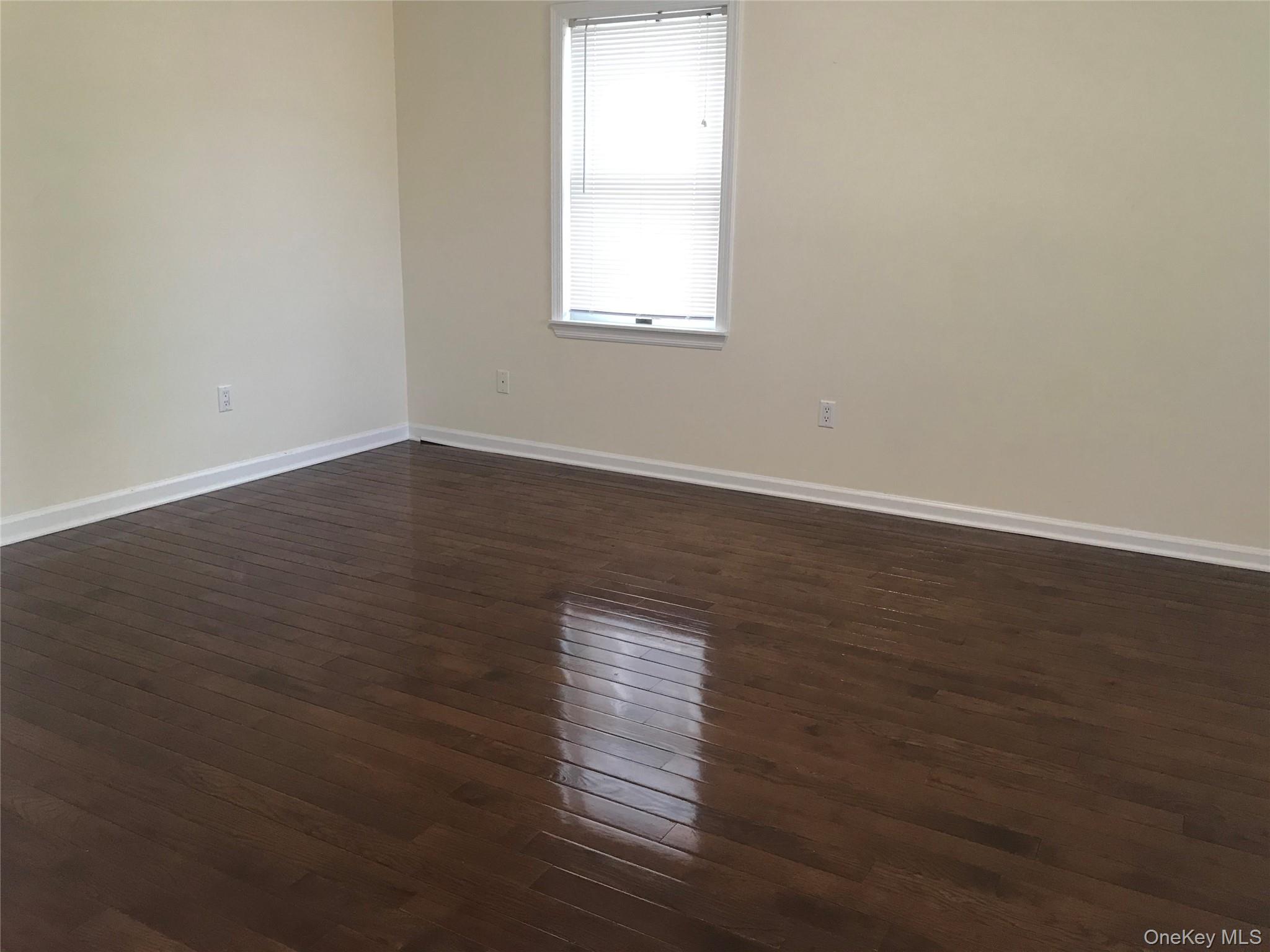 #11 photo, 110 2nd Street, Harrison , NY 10528