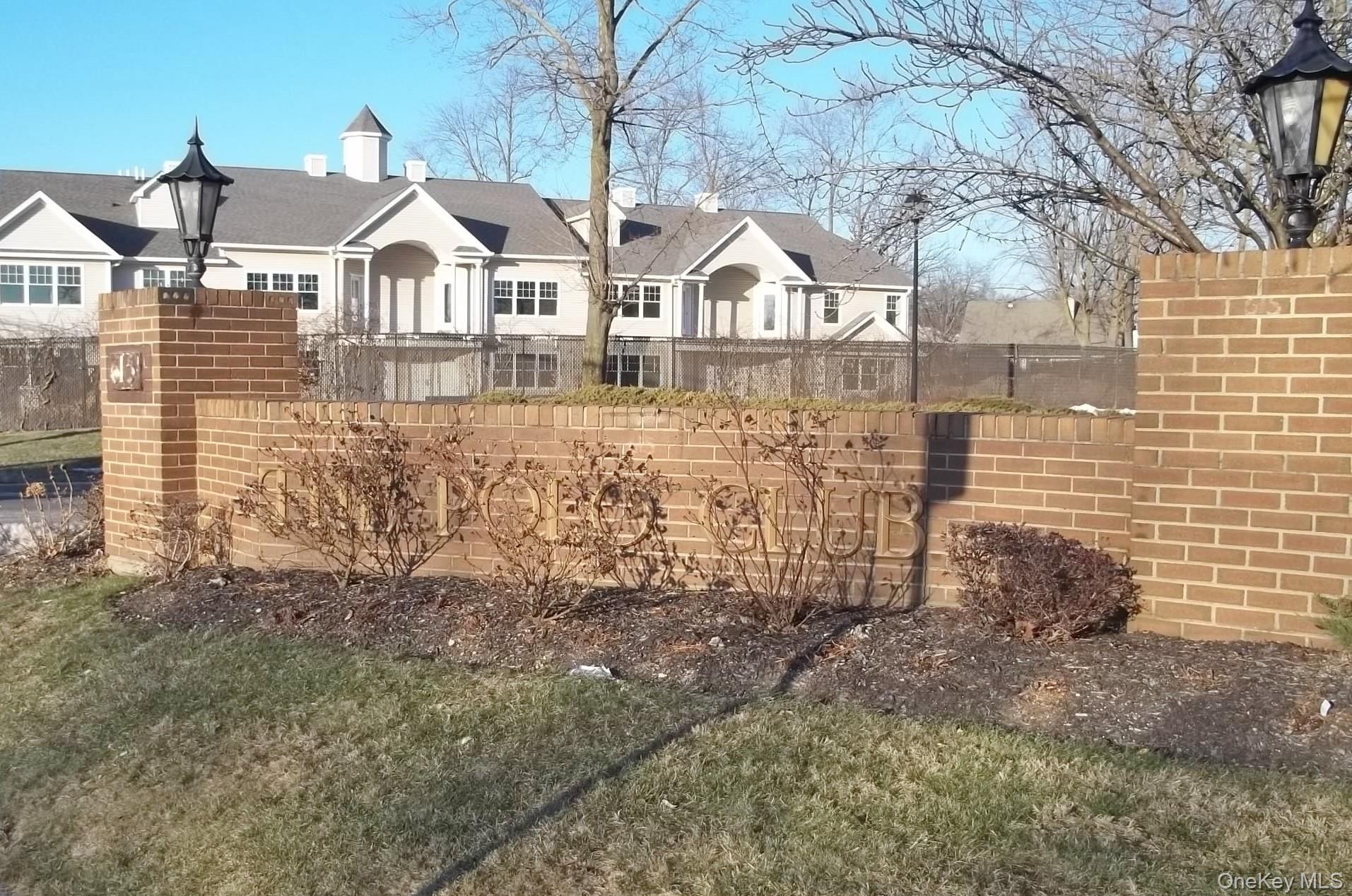 #1 photo, 615 Broadway, Amityville , NY 11701