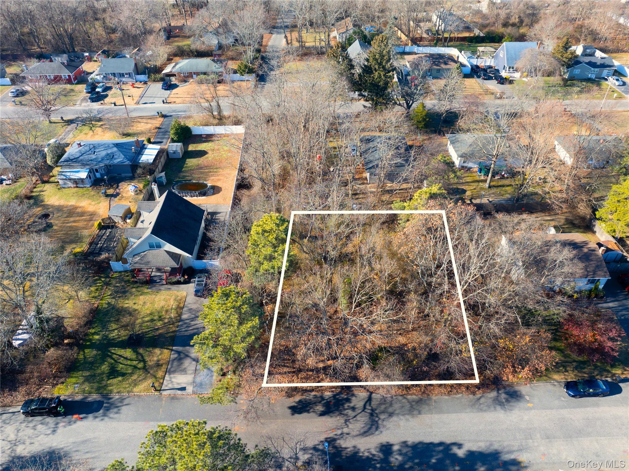 #2 photo, Maple Avenue, מחוז סאפוק Bellport , NY 11713