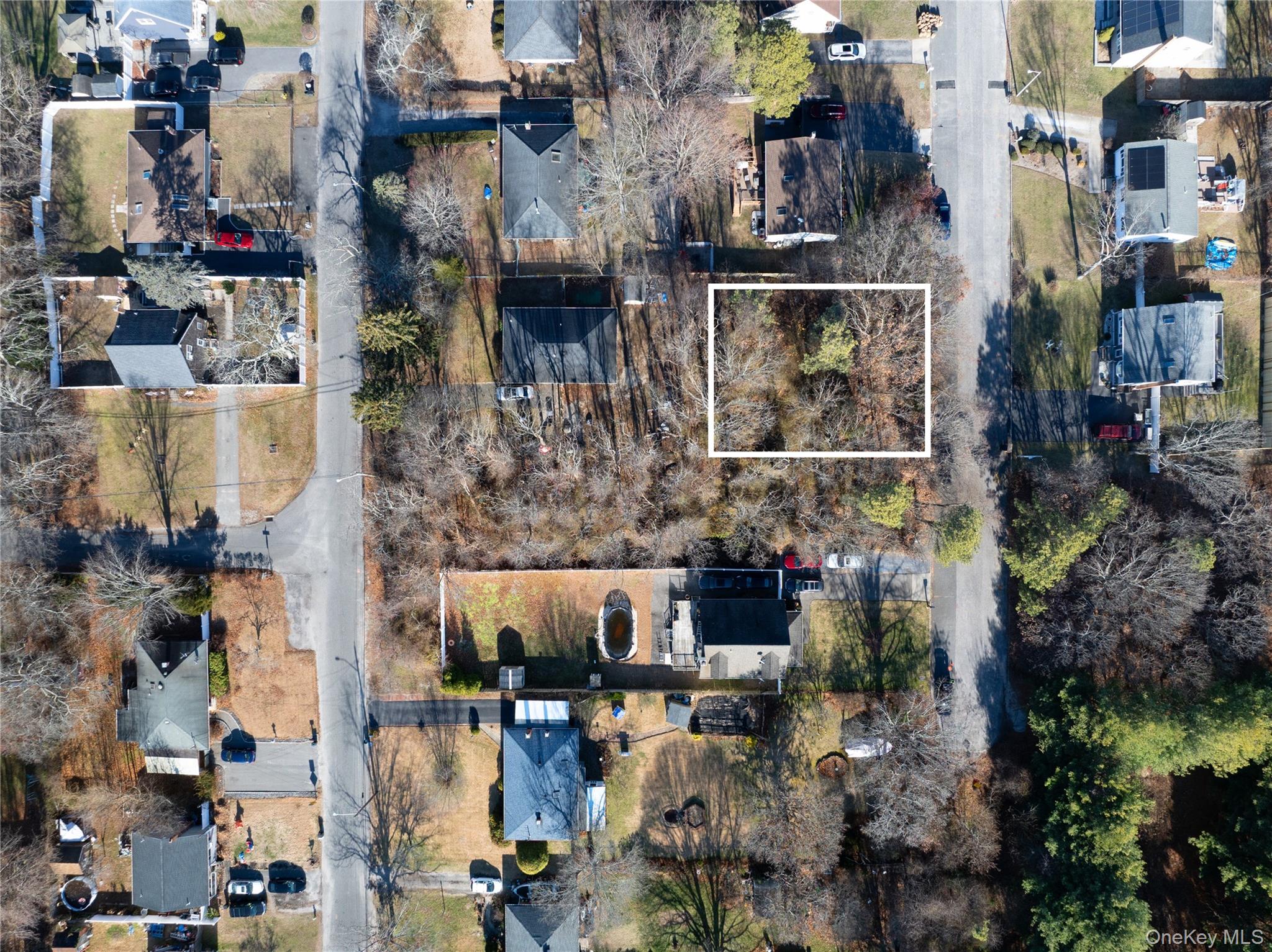 #3 photo, Maple Avenue, מחוז סאפוק Bellport , NY 11713