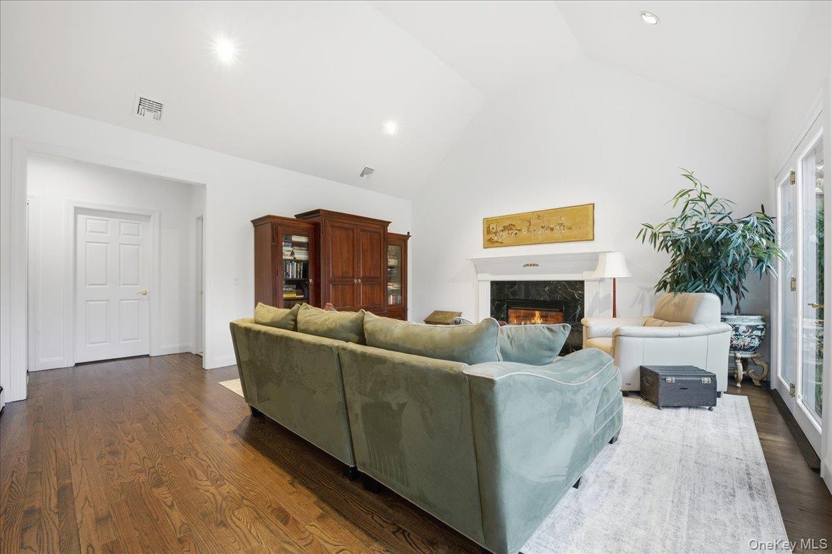 #15 photo, 5 Morgan Lane, Нассау ‖ Locust Valley , NY 11560