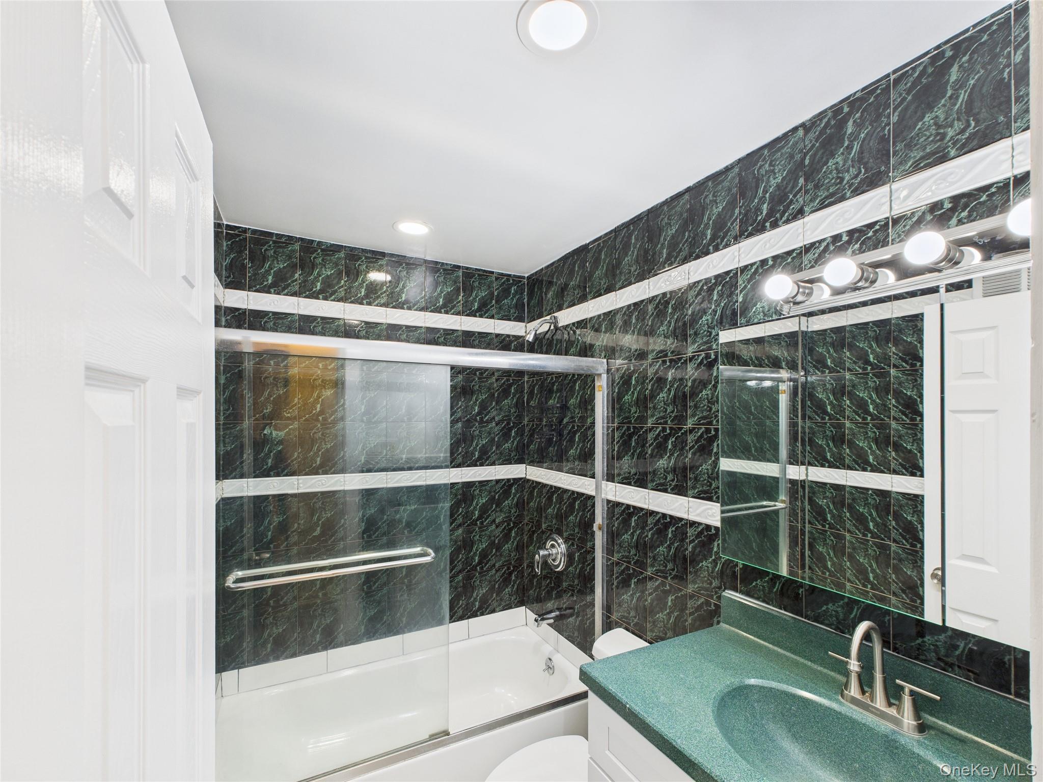 #14 photo, 8115 31st Avenue, East Elmhurst , NY 11370