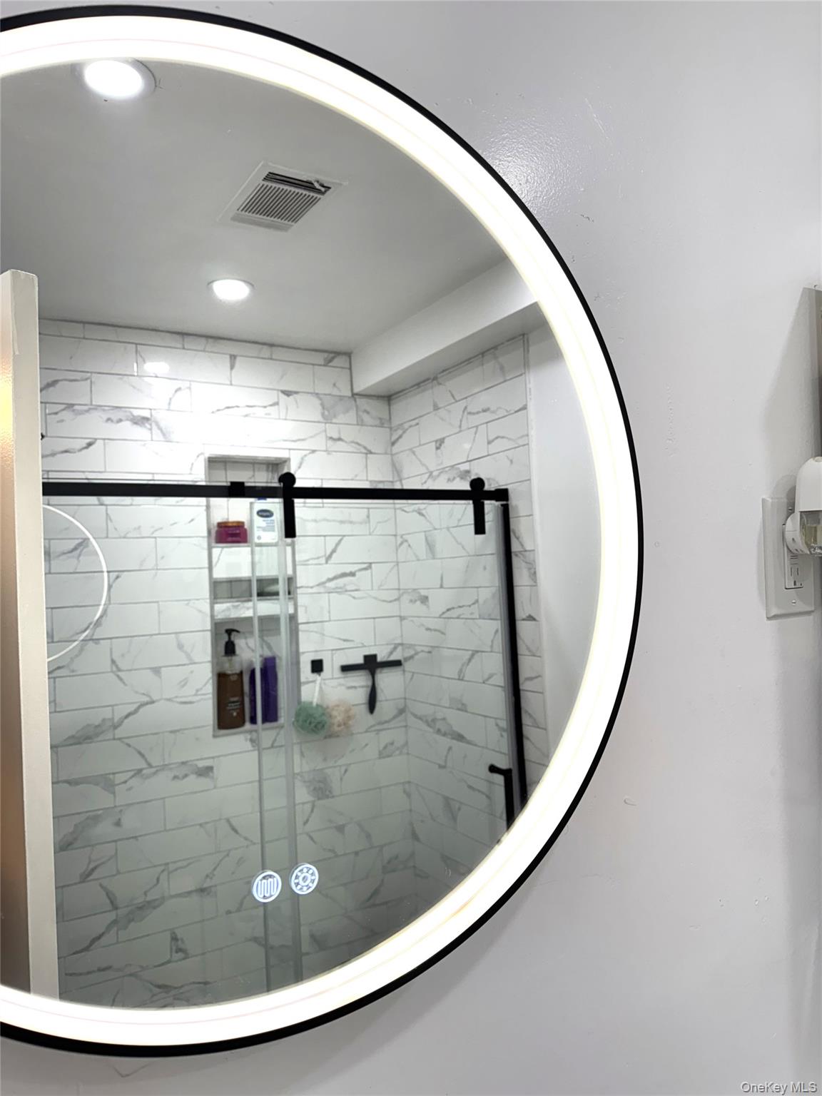 #16 photo, 26 Cooper, 纽约州 Poughkeepsie , NY 12603