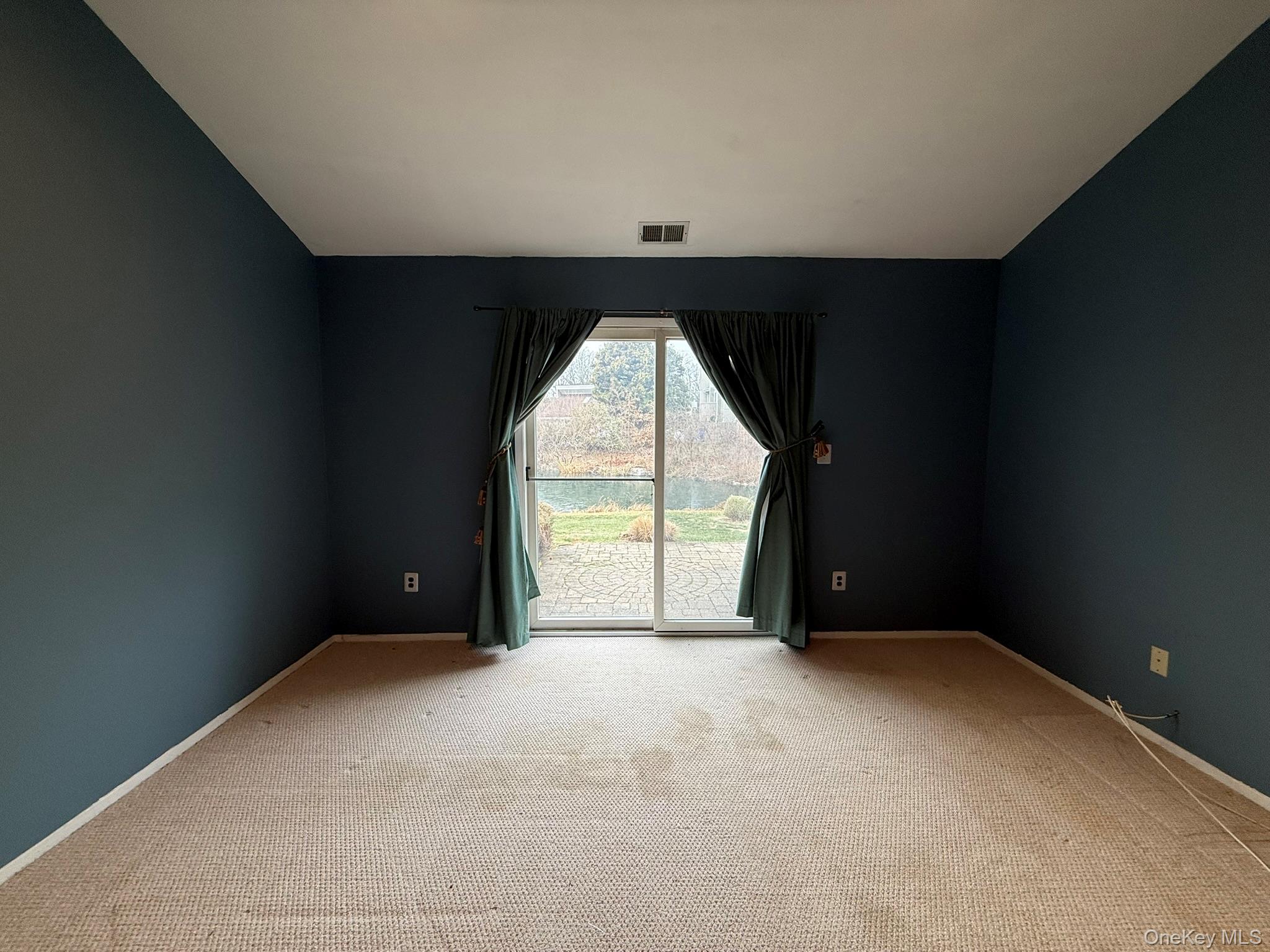 #11 photo, 84 Kristin Lane, Hauppauge , NY 11788