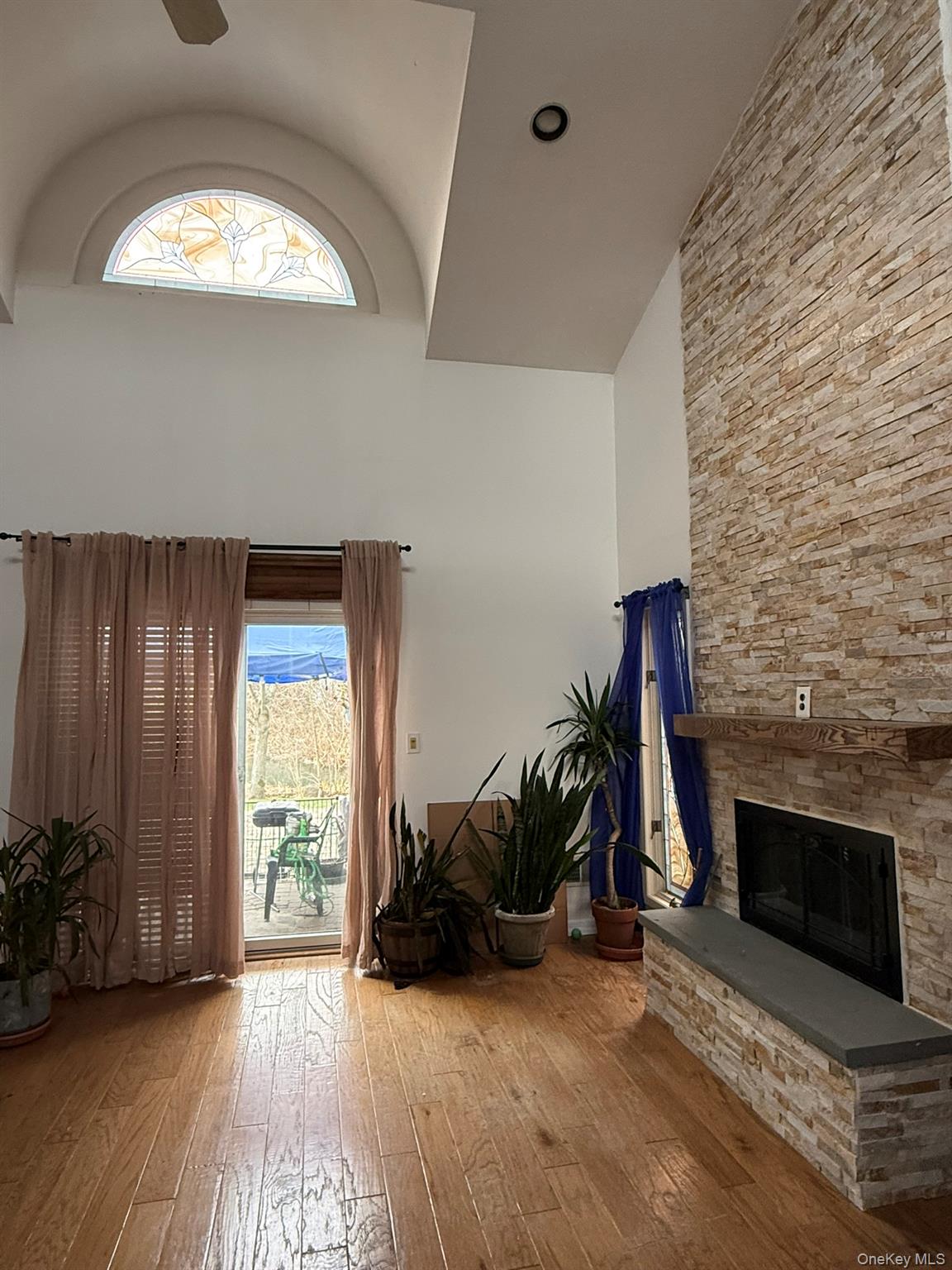 #6 photo, 84 Kristin Lane, Hauppauge , NY 11788