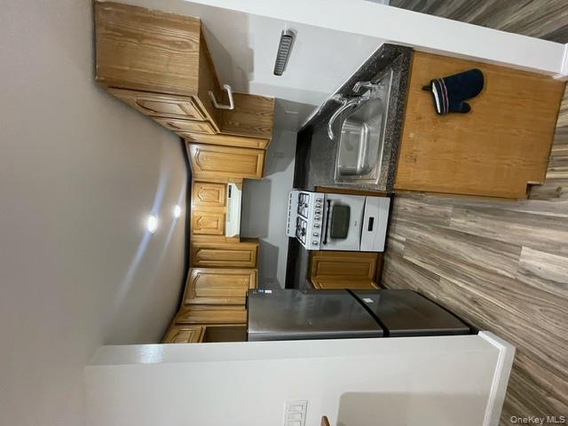 #5 photo, 7161 70th Street, Glendale , NY 11385