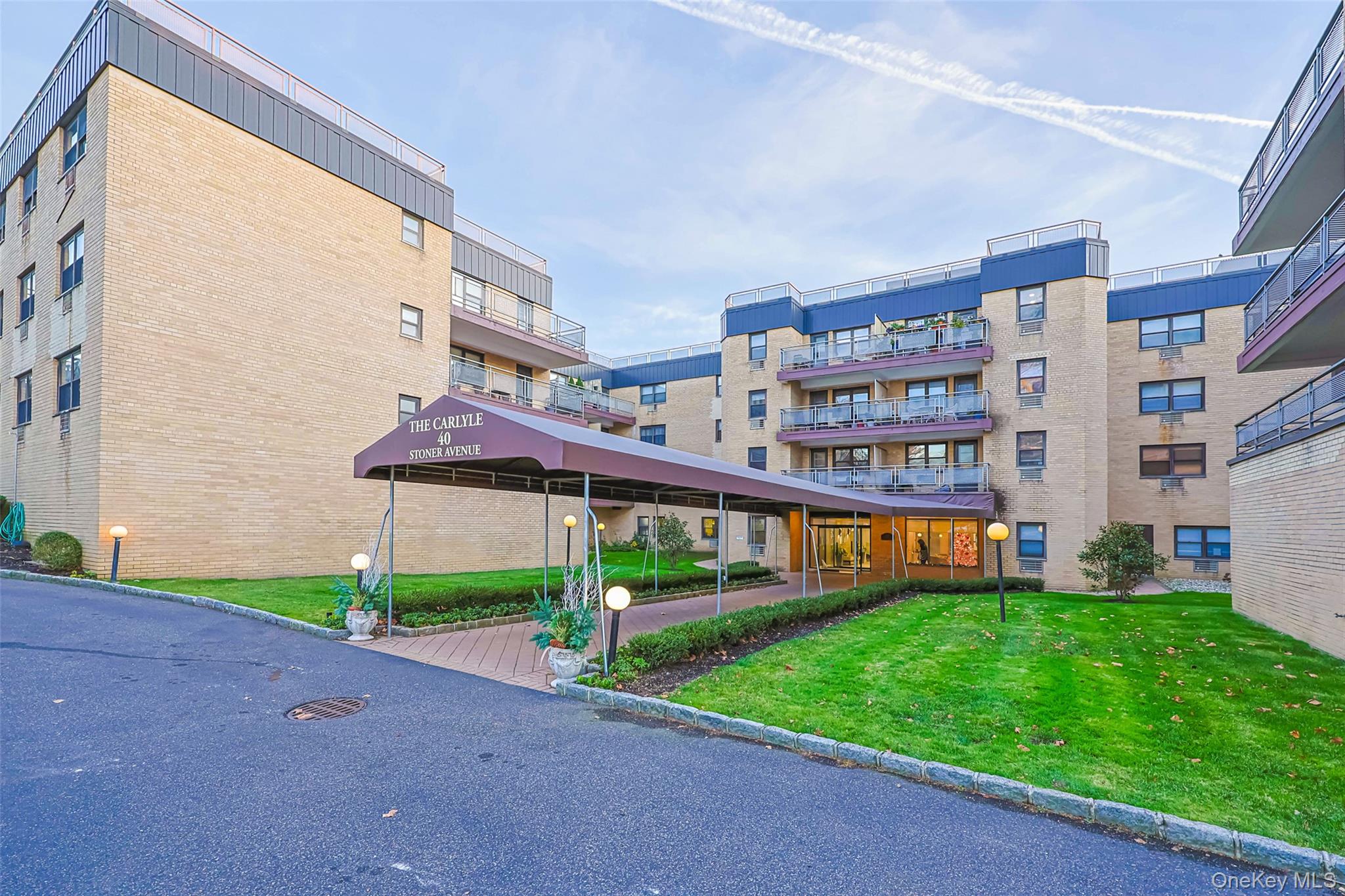 #3 photo, 40 Stone Avenue, Great Neck Plaza , NY 11021