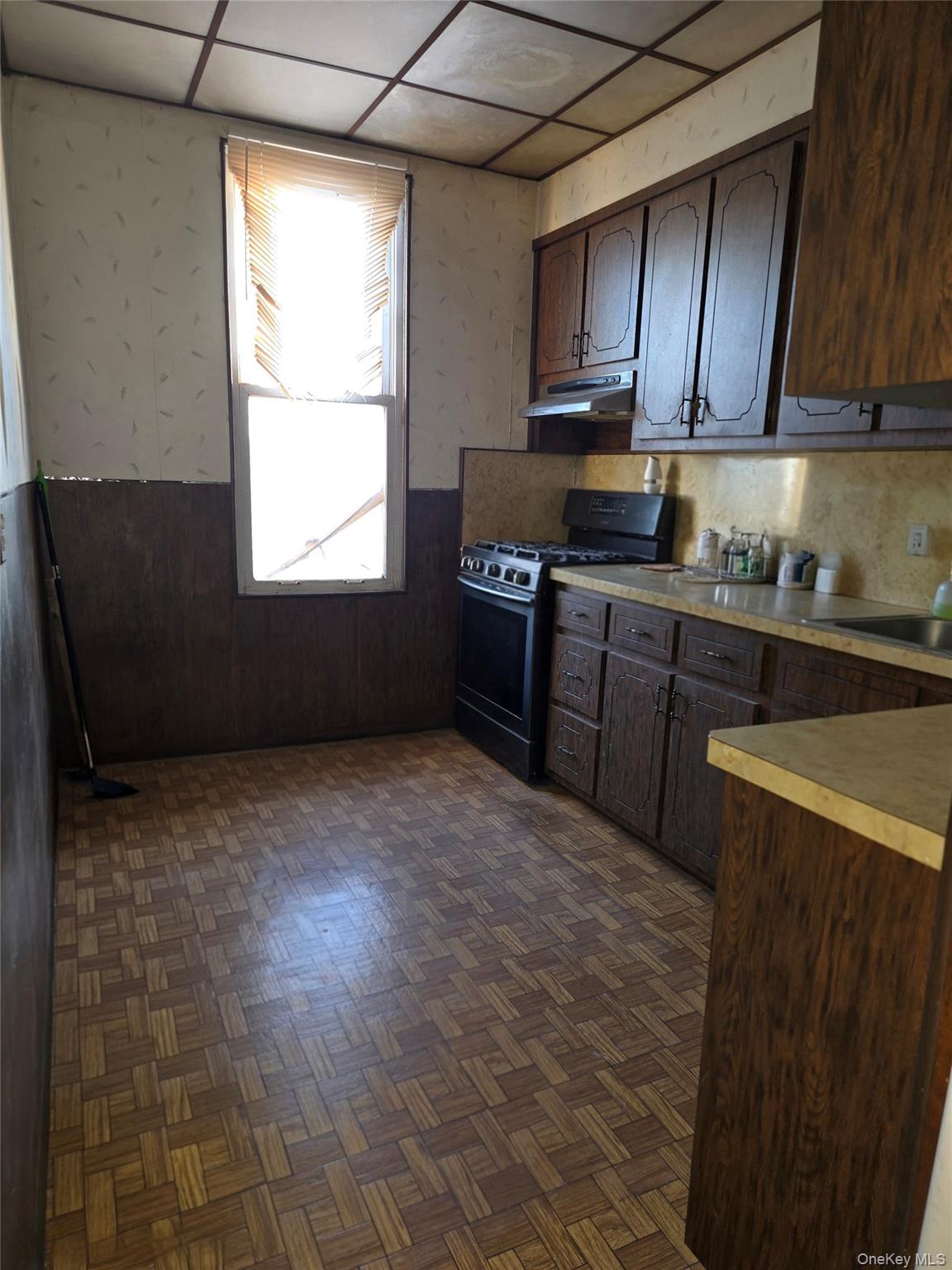 #7 photo, 80-16 95th Avenue, Ozone Park , NY 11417