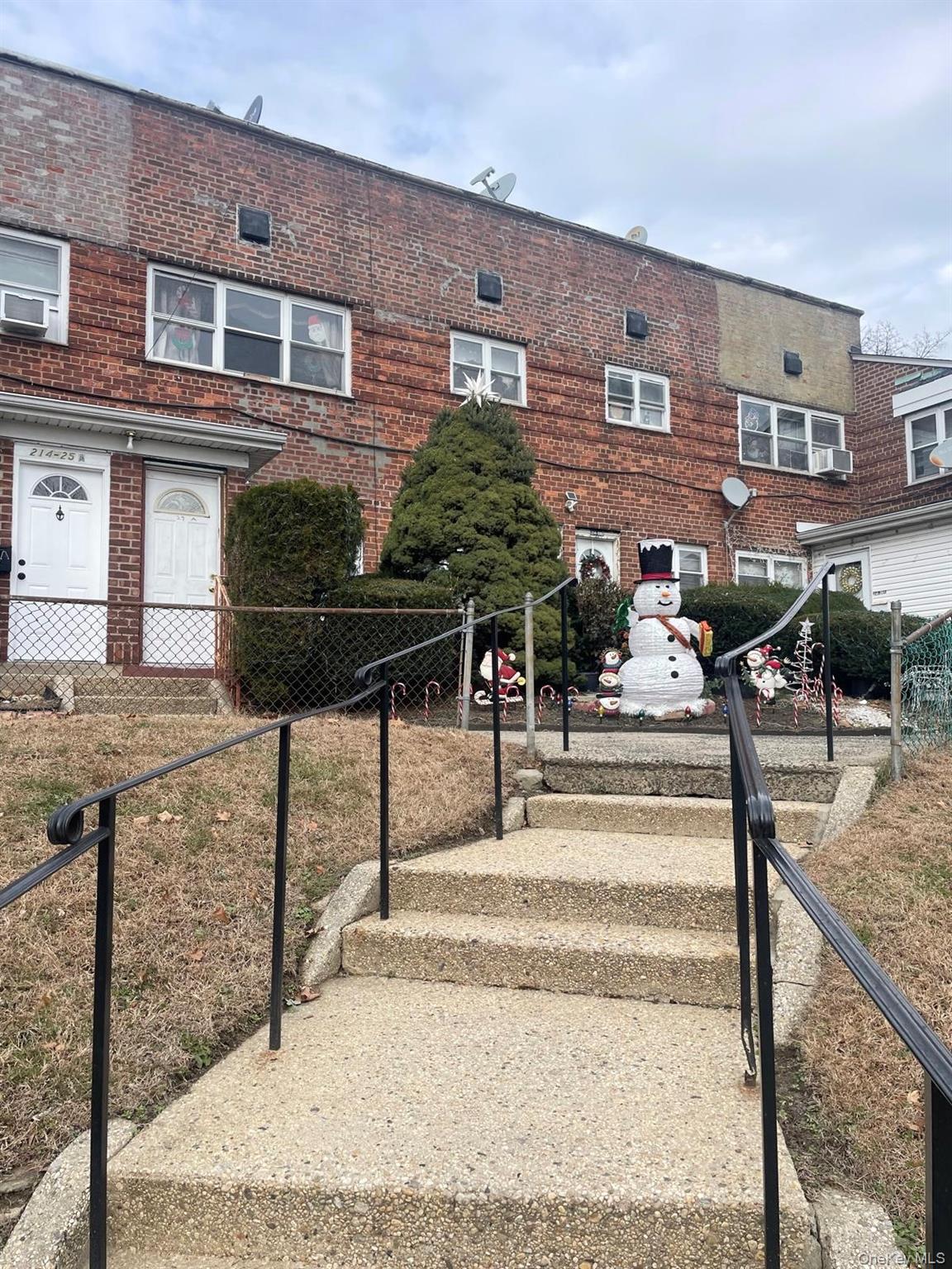 #3 photo, 214 Hillside Avenue, Queens Village , NY 11427