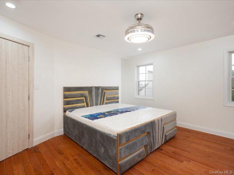 #17 photo, 1247 Ixworth Road, 长岛 Valley Stream , NY 11580