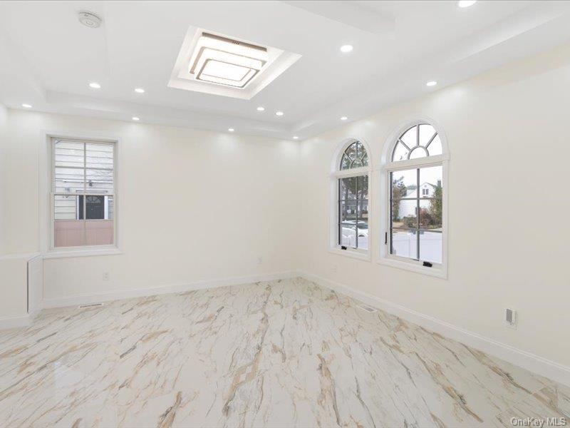 #6 photo, 1247 Ixworth Road, 长岛 Valley Stream , NY 11580