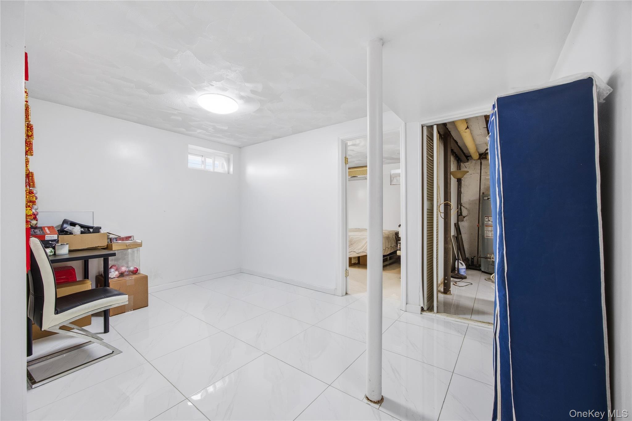 #19 photo, 32-03 Clearview Expressway, कुईंस Bayside , NY 11361