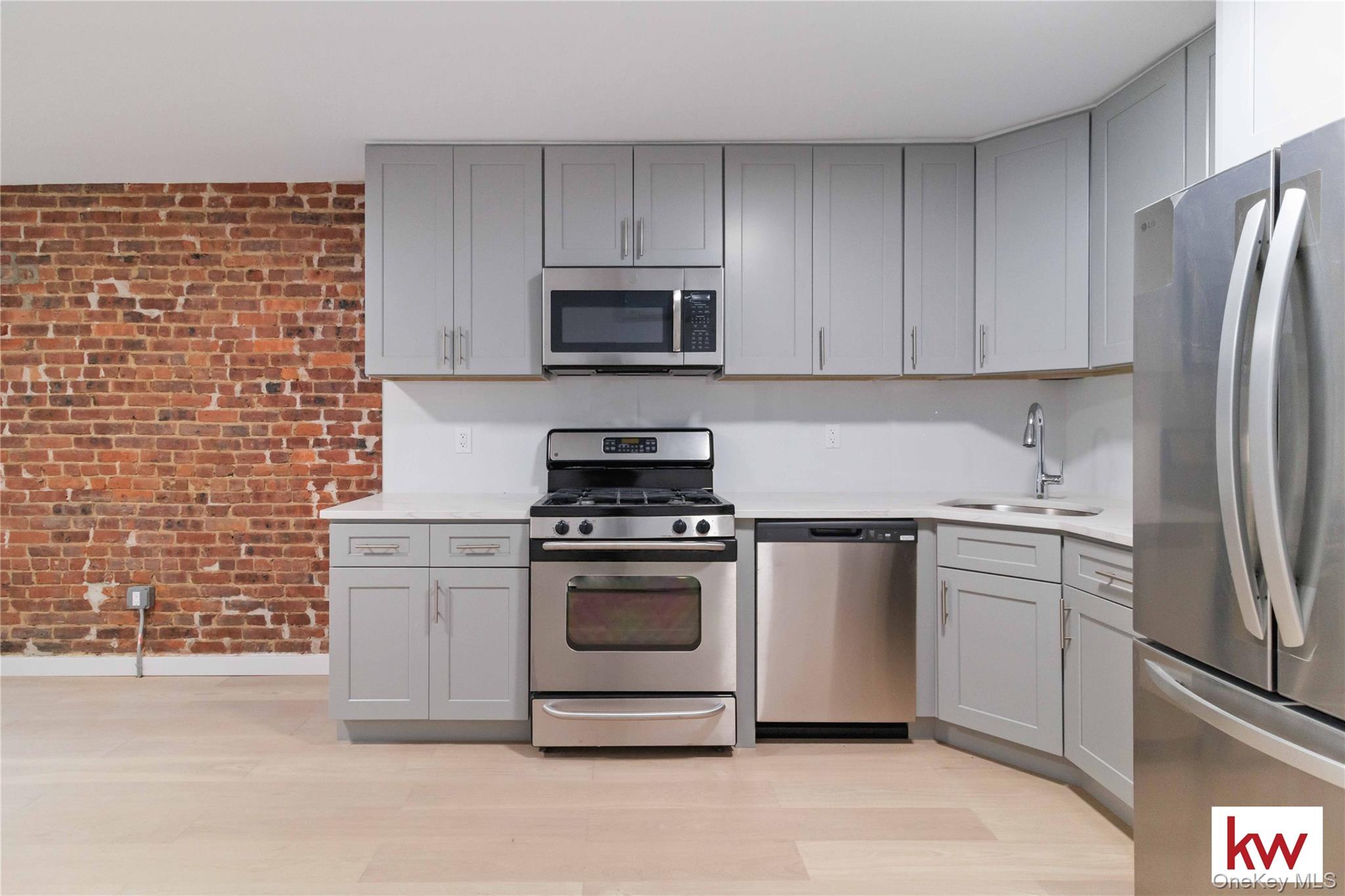 #3 photo, 725 Quincy Street, Brooklyn , NY 11221