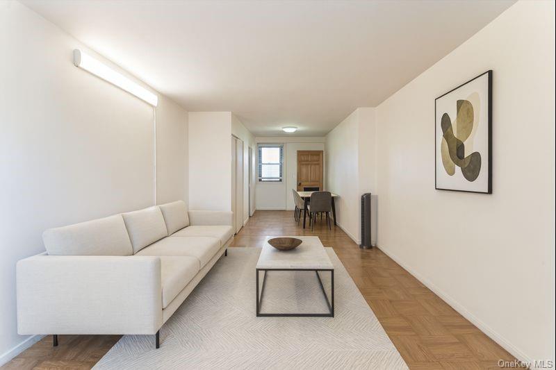 #8 photo, 61-15 98th Street, 皇后區 雷哥公園 Rego Park , NY 11374