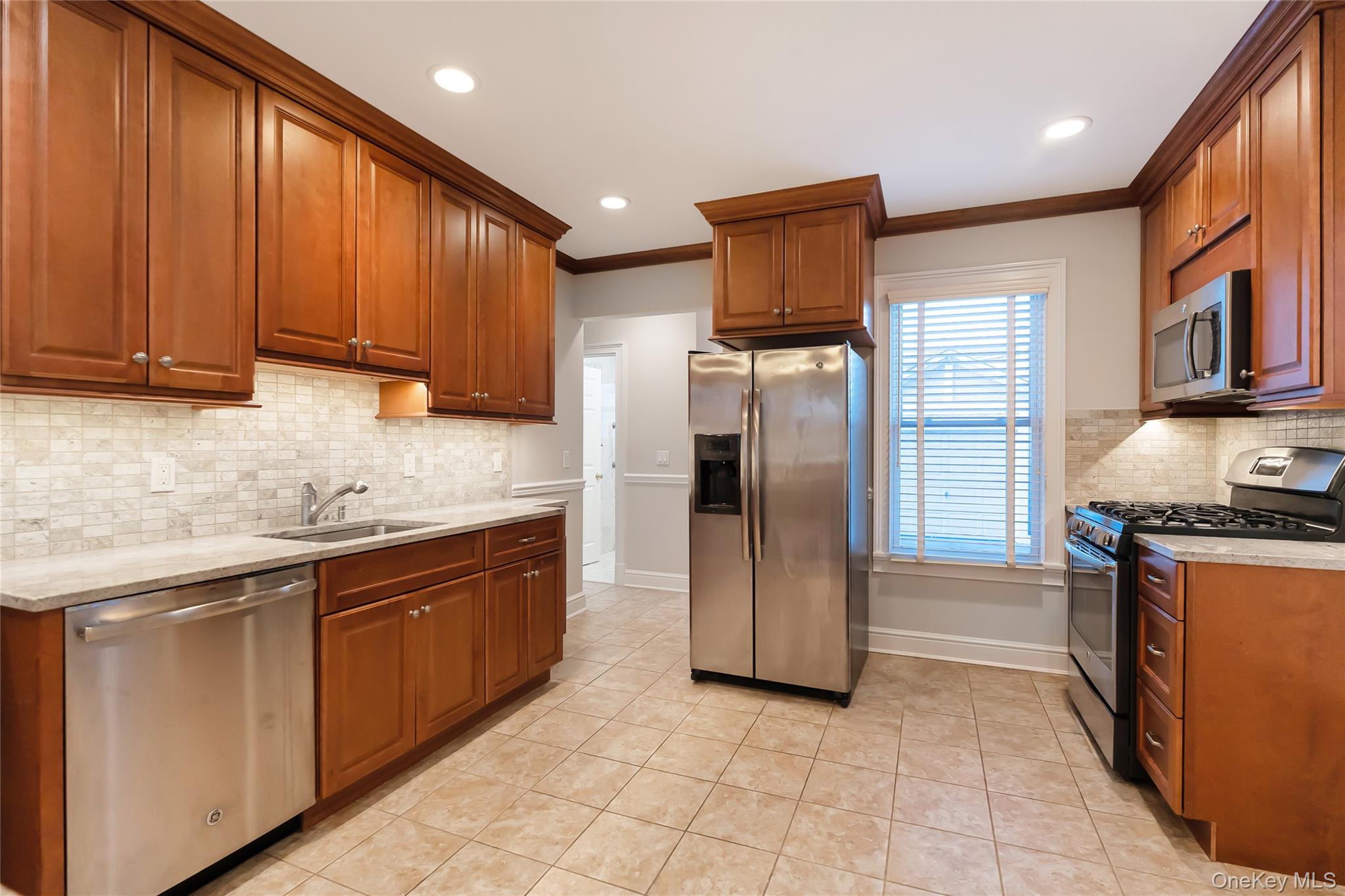 #6 photo, 147 Beekman Avenue, Sleepy Hollow , NY 10591