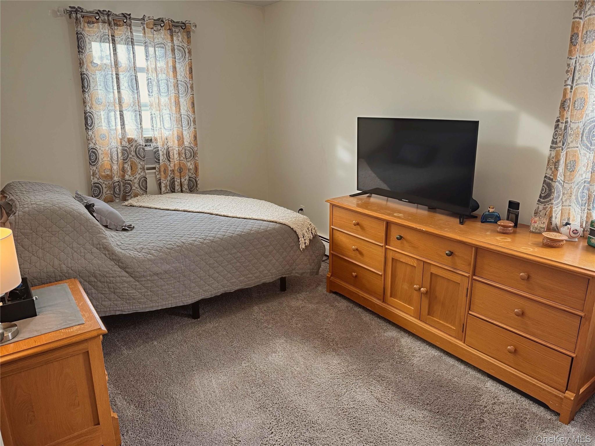 #16 photo, 90-28 83rd Avenue, كوينز Glendale , NY 11385