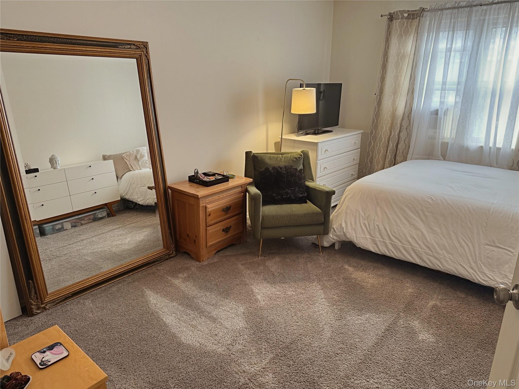 #18 photo, 90-28 83rd Avenue, كوينز Glendale , NY 11385