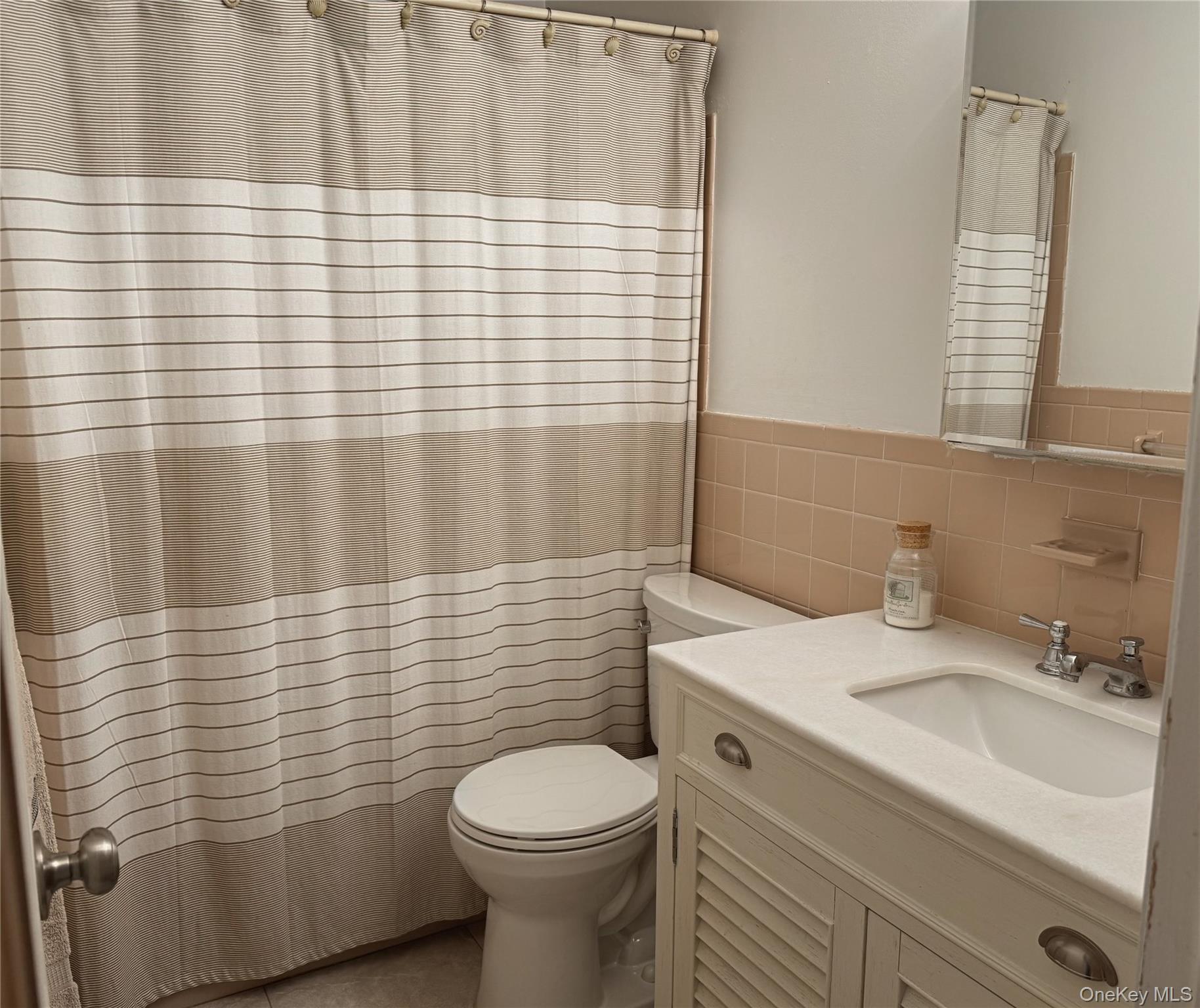 #19 photo, 90-28 83rd Avenue, كوينز Glendale , NY 11385