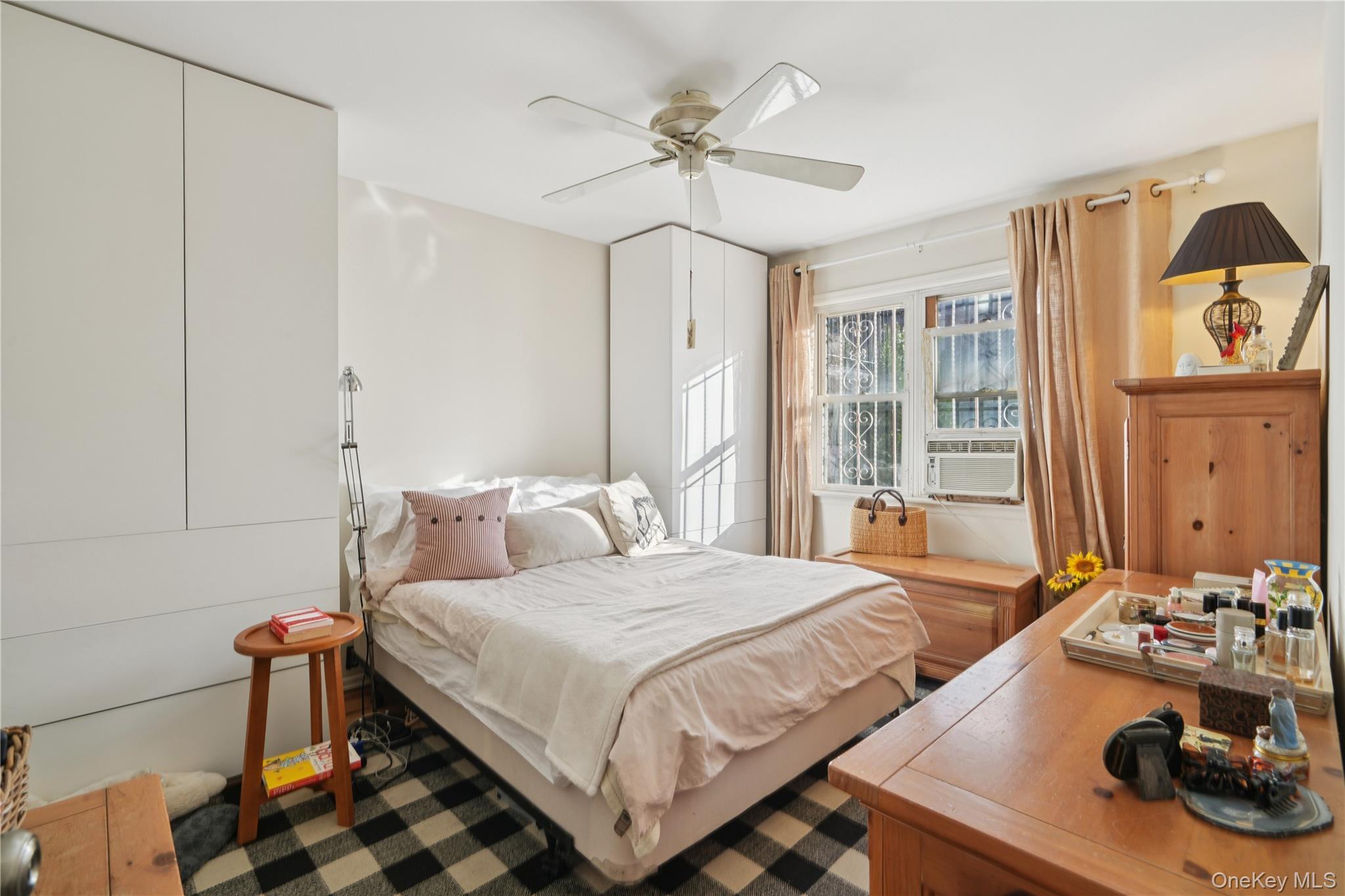 #6 photo, 90-28 83rd Avenue, كوينز Glendale , NY 11385