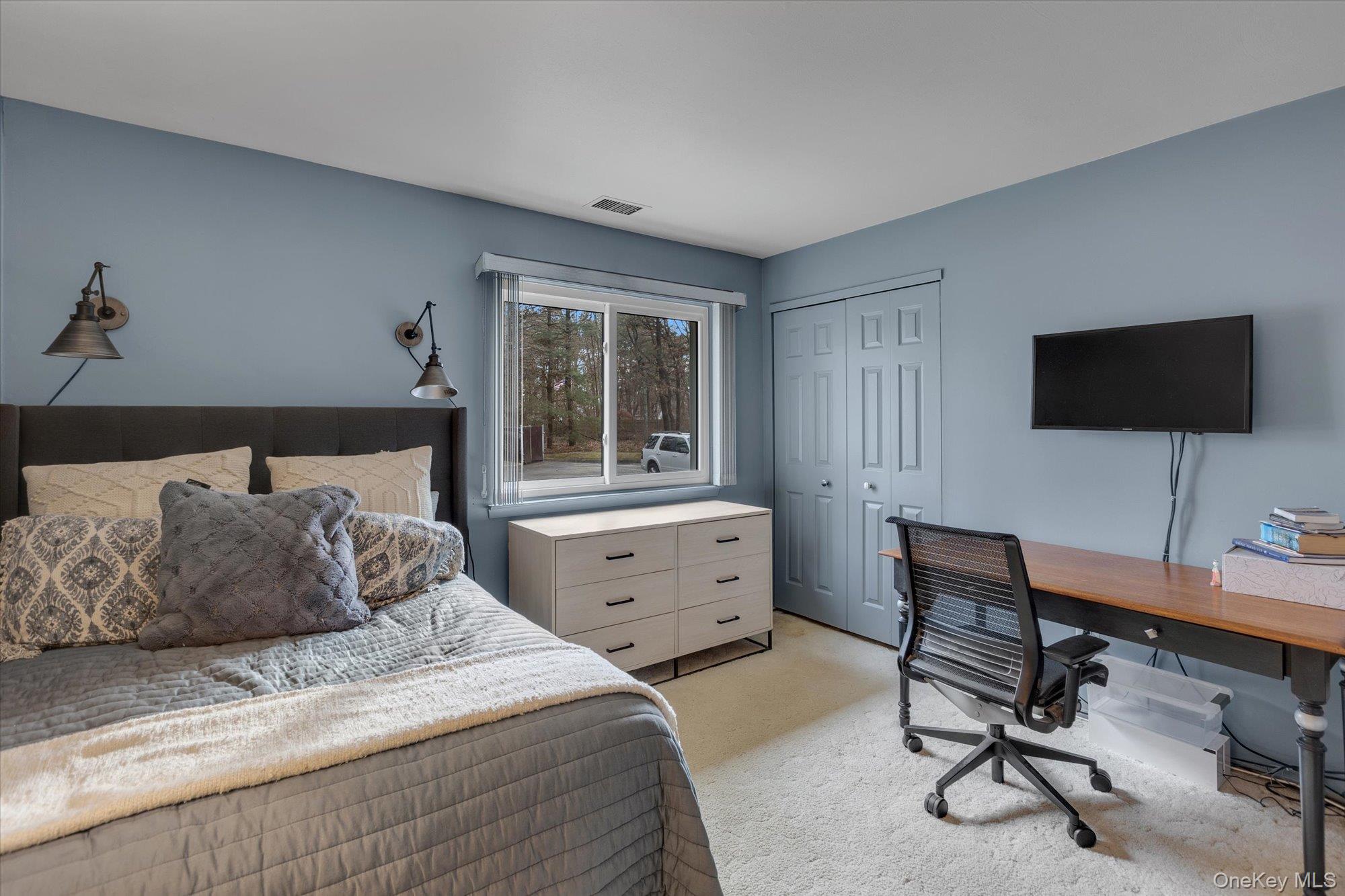 #14 photo, 101 Dari Drive, Holbrook , NY 11741