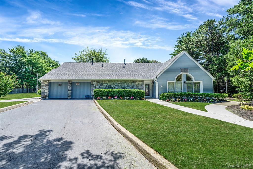 #20 photo, 101 Dari Drive, Holbrook , NY 11741