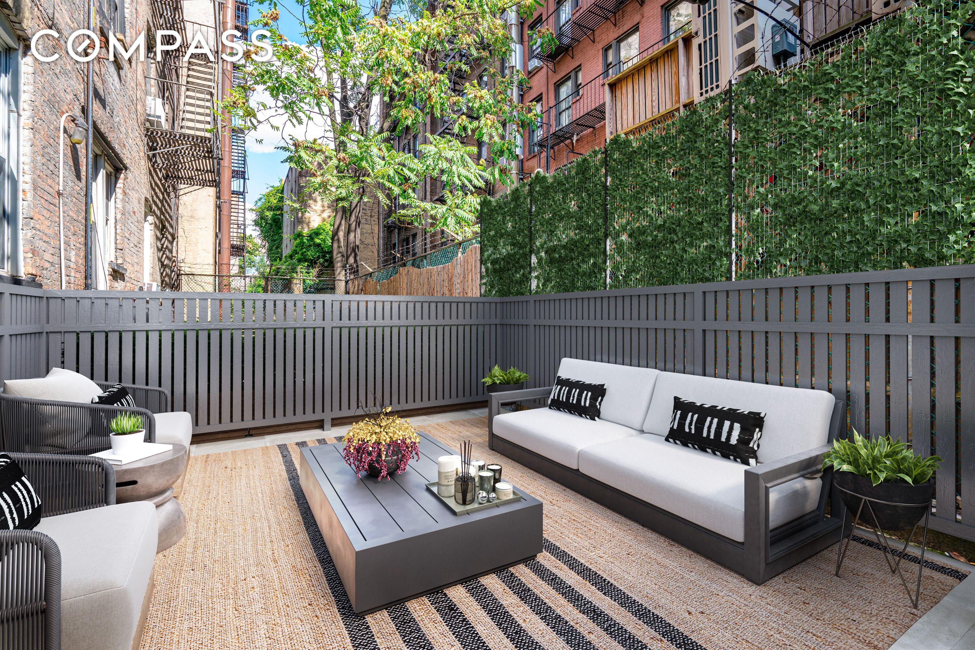 #1 photo, New York City, 맨해튼 West Village , NY 10014