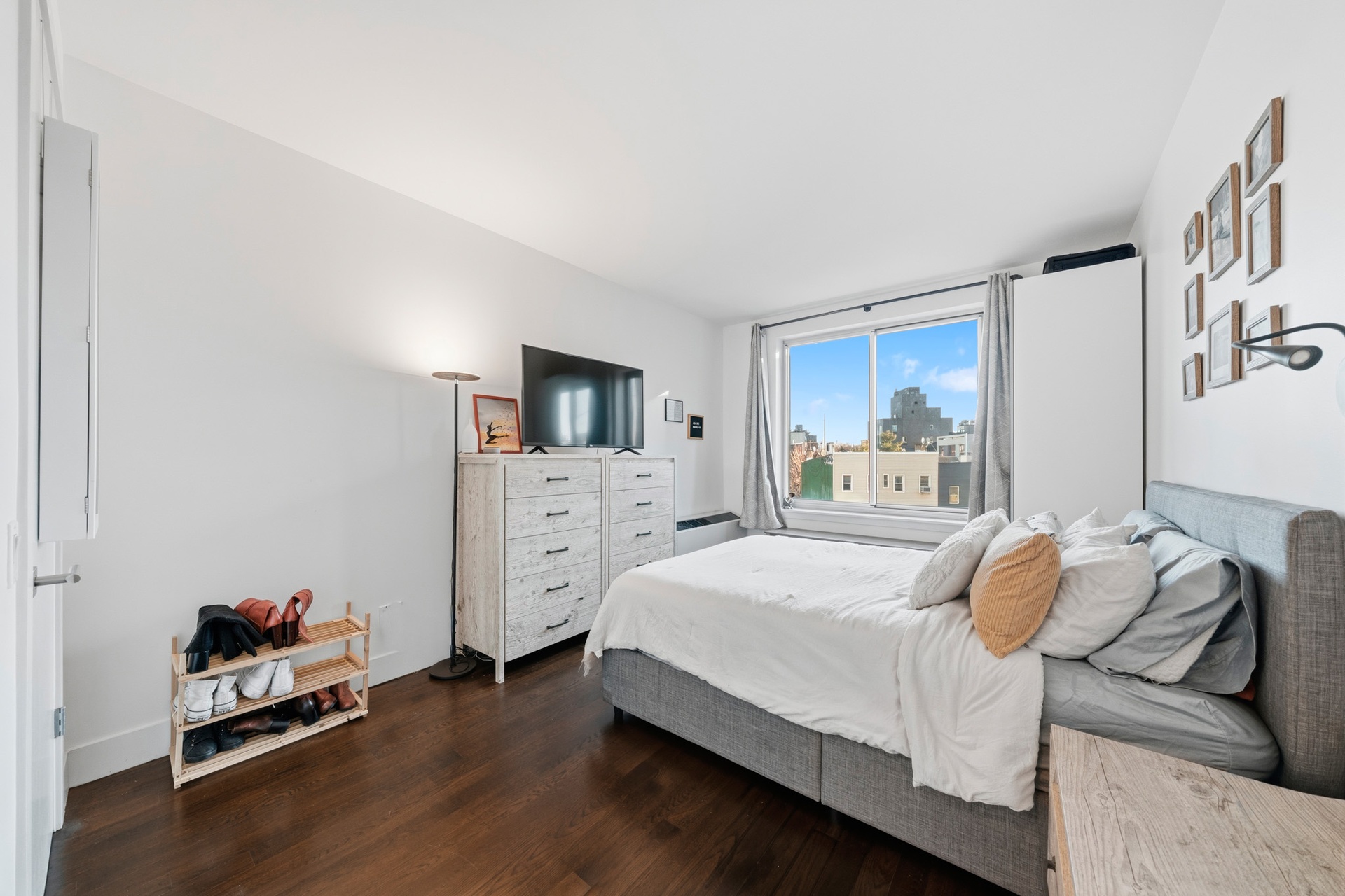 #6 photo, Brooklyn, Williamsburg , NY 11211