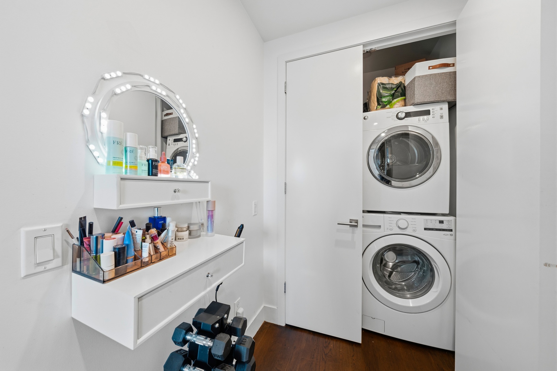 #8 photo, Brooklyn, Williamsburg , NY 11211