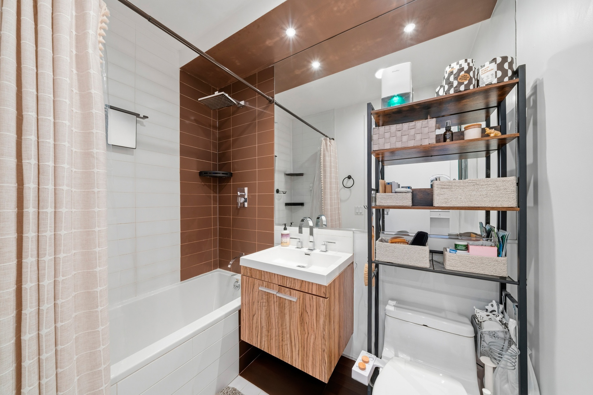 #9 photo, Brooklyn, Williamsburg , NY 11211