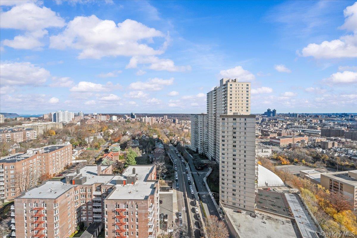 #17 photo, 555 Kappock Street, Bronx , NY 10463