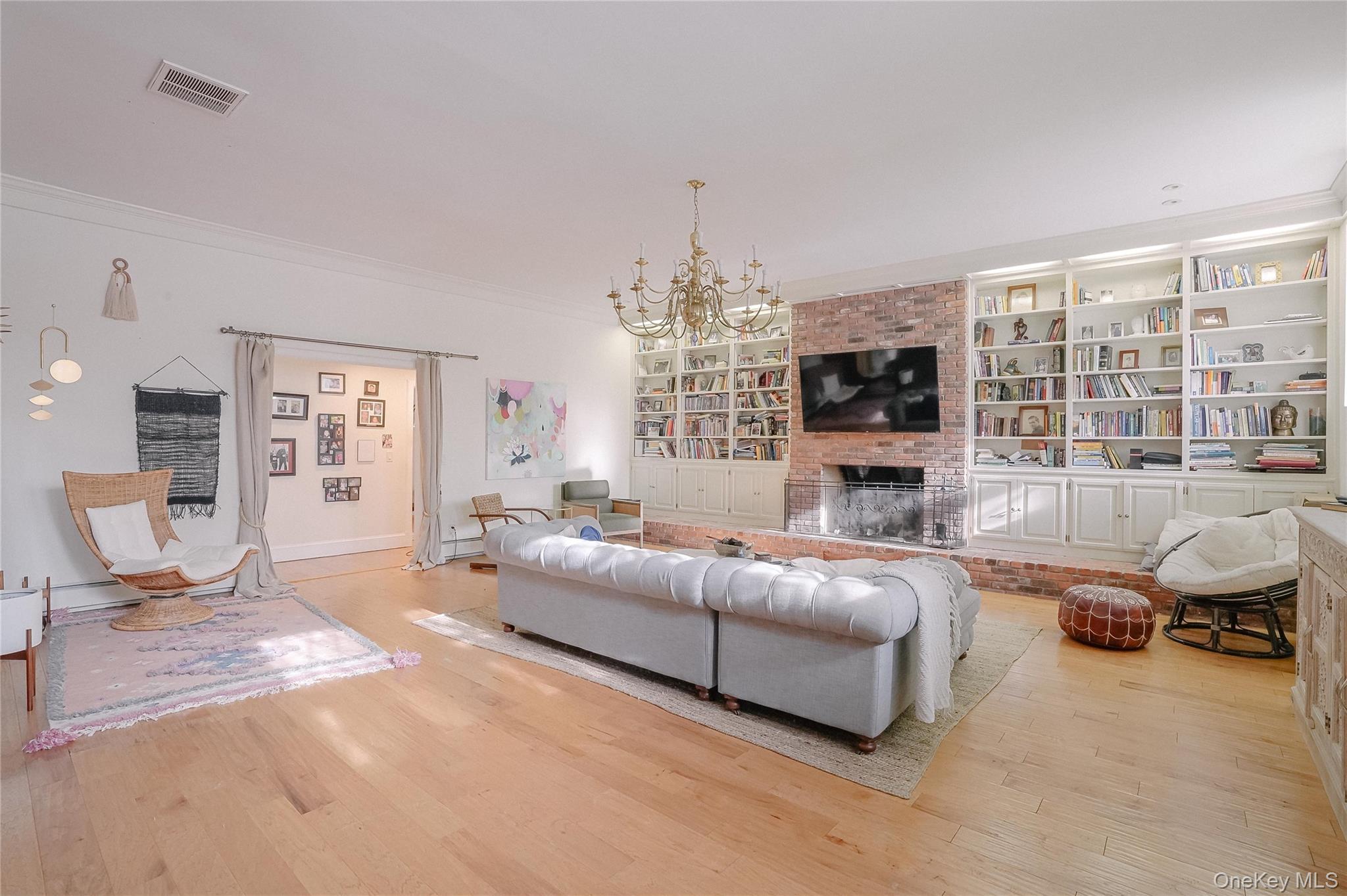 #15 photo, 595 GRAND Avenue, 紐約州 Newburgh , NY 12550