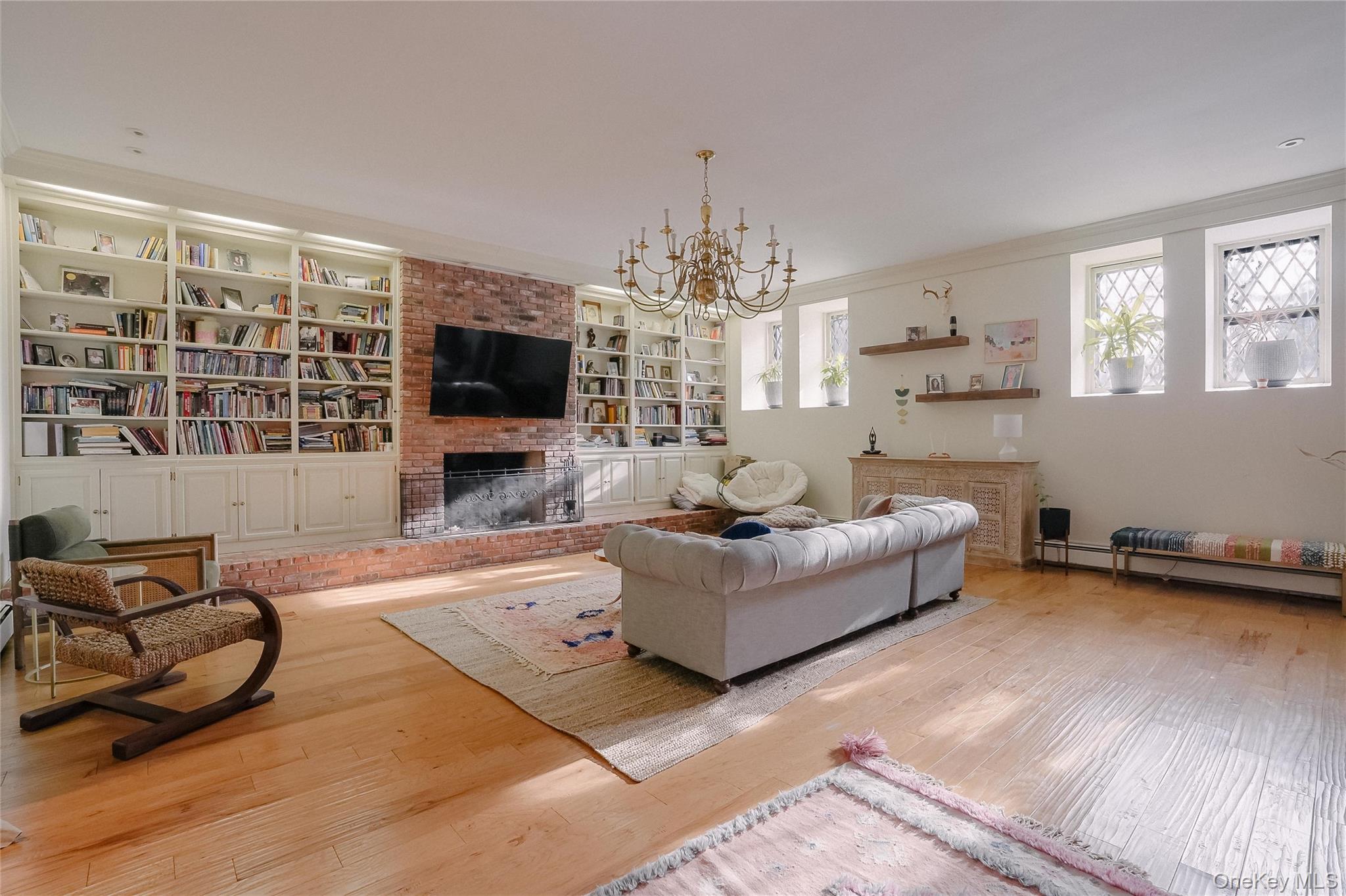 #16 photo, 595 GRAND Avenue, 紐約州 Newburgh , NY 12550