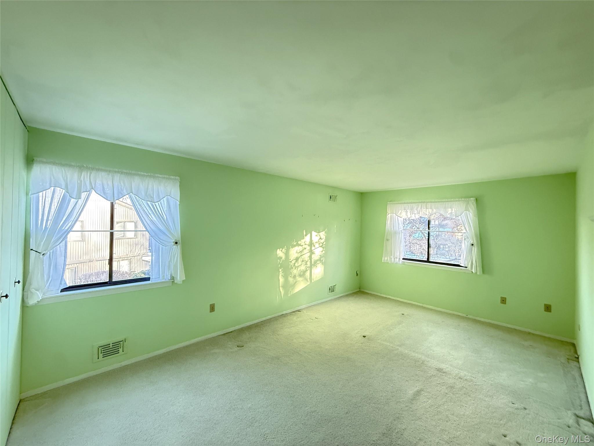 #13 photo, 1801 Holly Walk, Poughkeepsie , NY 12603