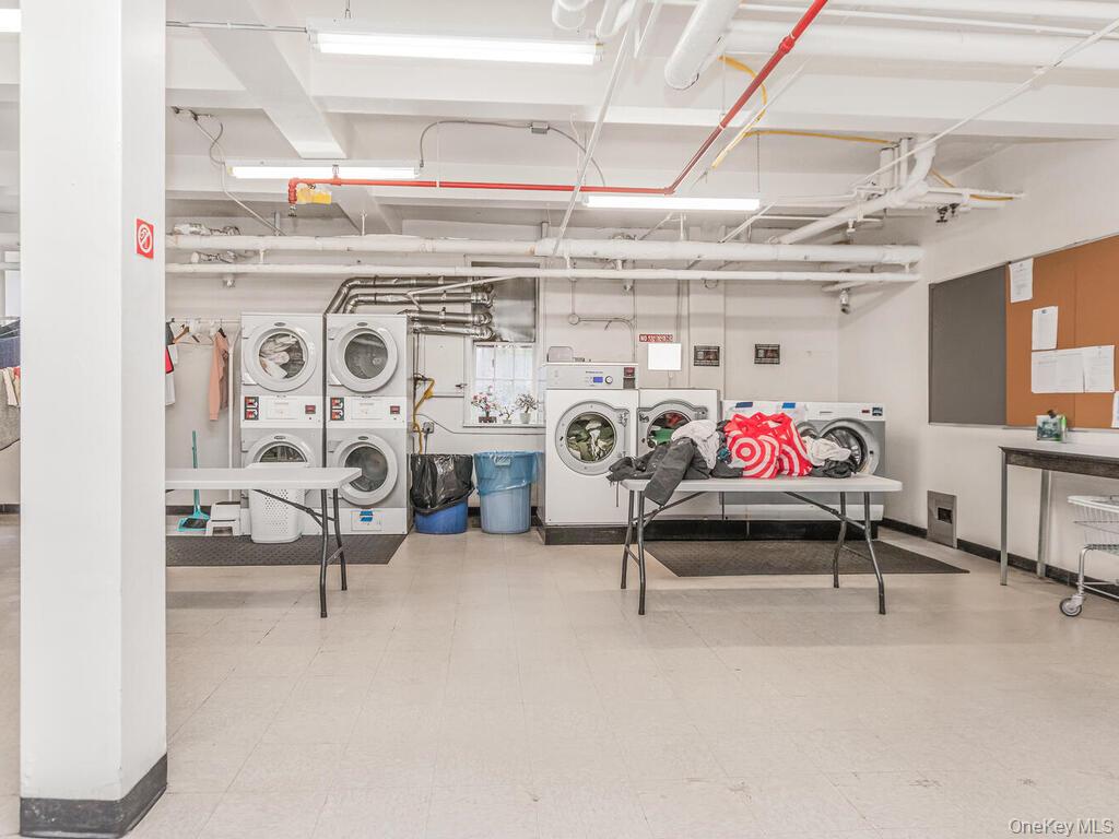 #11 photo, 3321 Bruckner Boulevard, Bronx , NY 10461