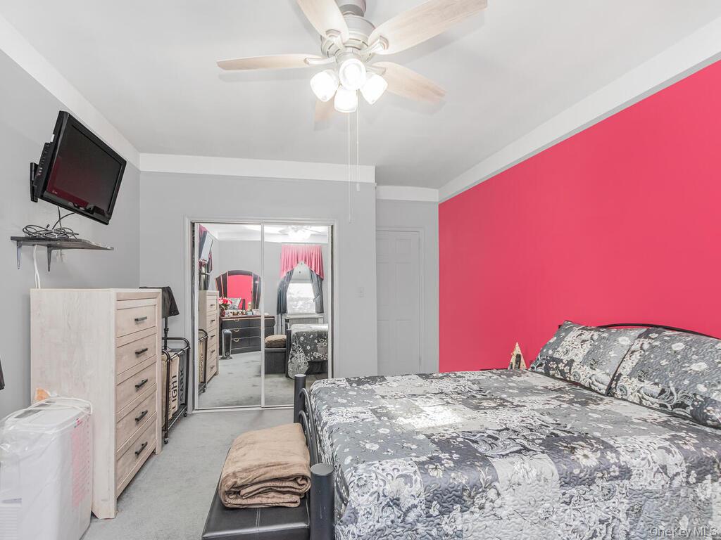 #7 photo, 3321 Bruckner Boulevard, Bronx , NY 10461