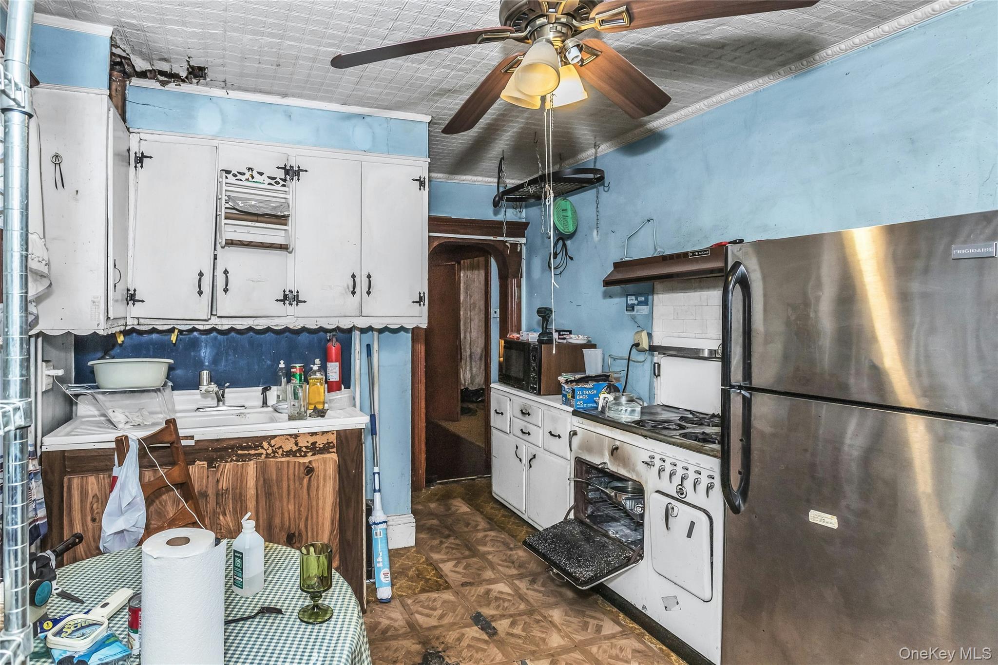 #11 photo, 41 W Fulton Avenue, Roosevelt , NY 11575