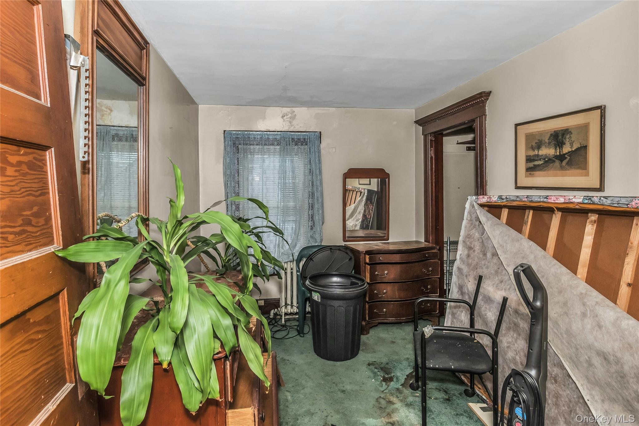 #16 photo, 41 W Fulton Avenue, Roosevelt , NY 11575